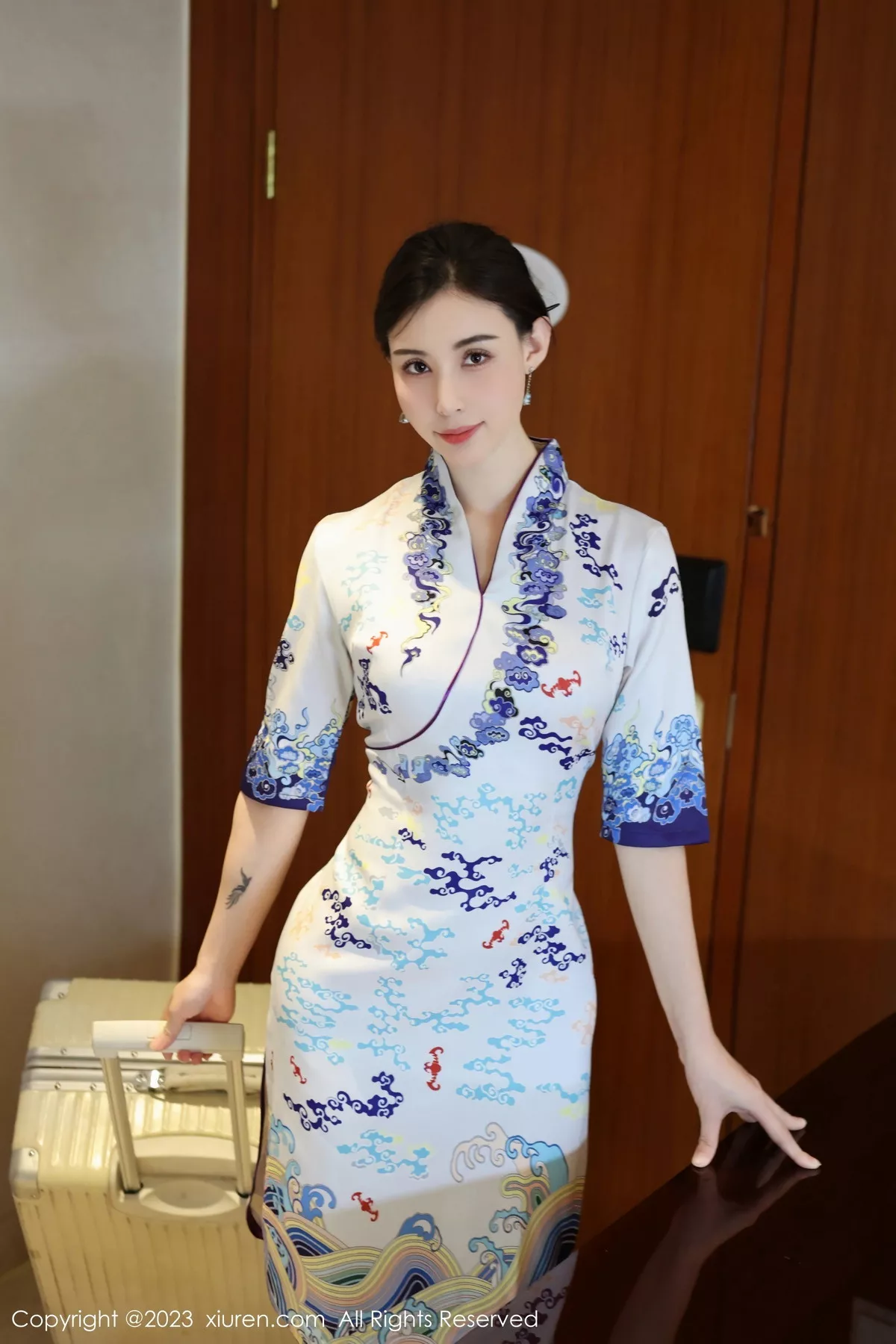 [XiuRen秀人网] 2023.10.09 No.7479 曼柔 空姐制服 [102P] NO.1