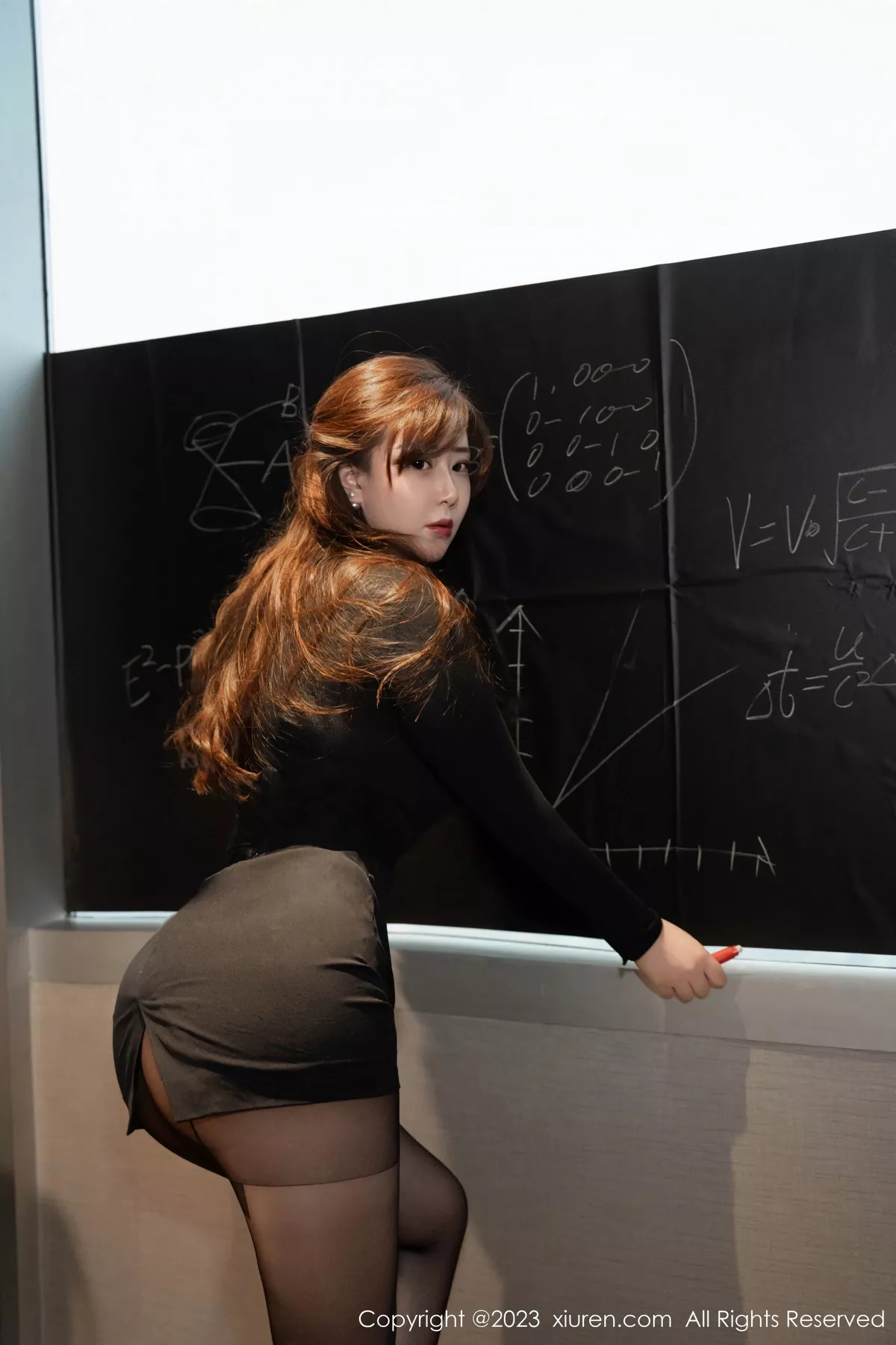 [XiuRen秀人网] 2023.10.16 No.7513 王婉悠Queen 黑丝美臀 [60P] NO.5