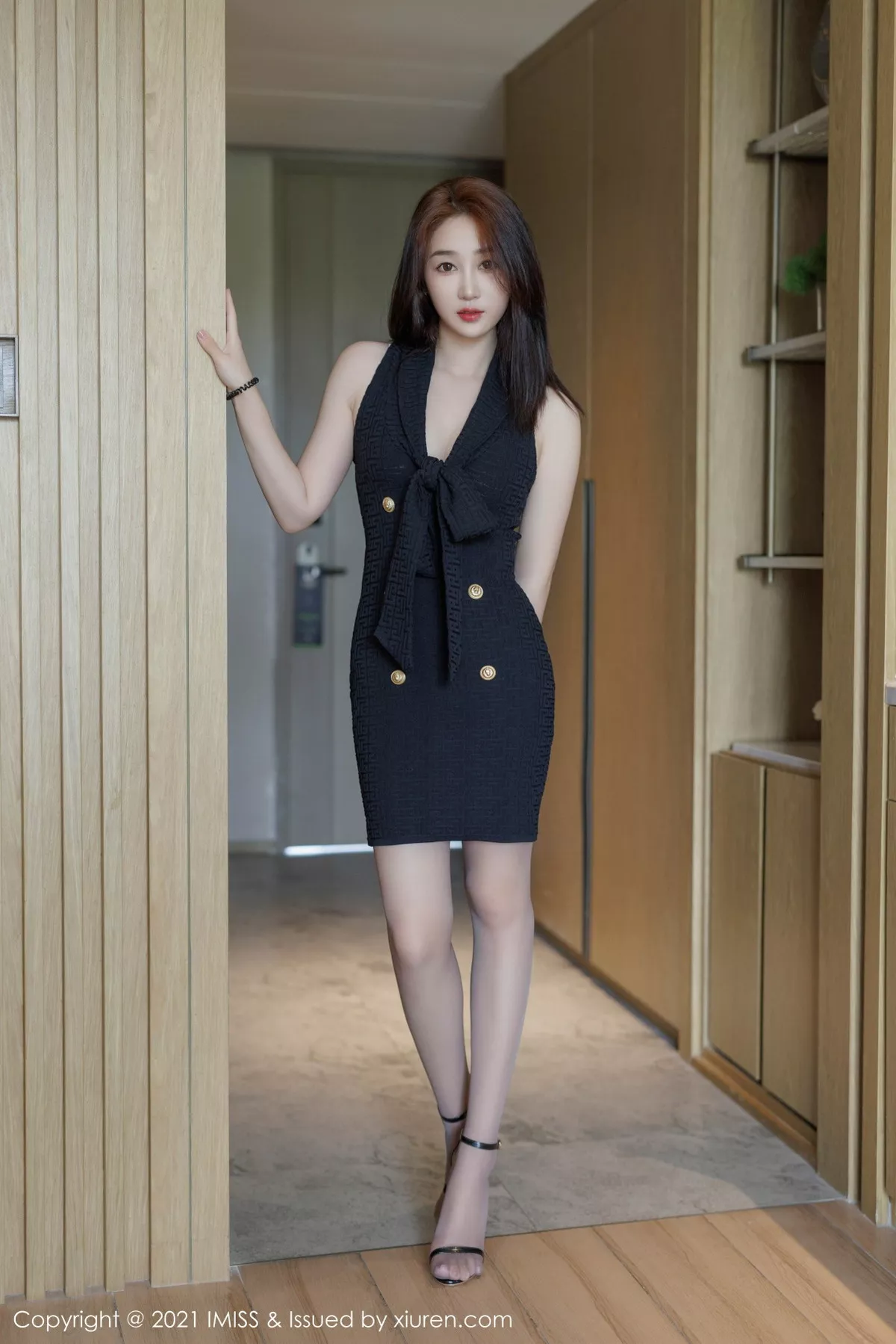 [IMISS爱蜜社] 2023.09.18 VOL.751 九月生__ 美腿丝袜 [50P] NO.1