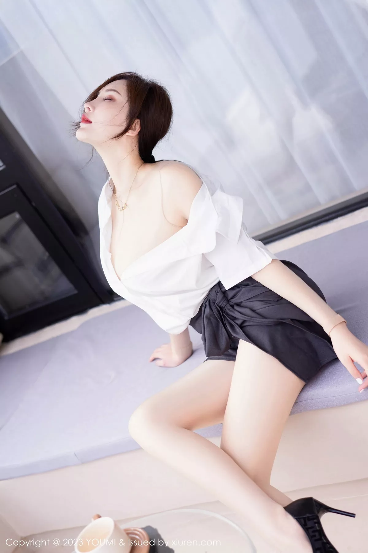 [YOUMI尤蜜荟] 2023.10.31 VOL.998 Carol周妍希 丝袜短裙 [73P] NO.10