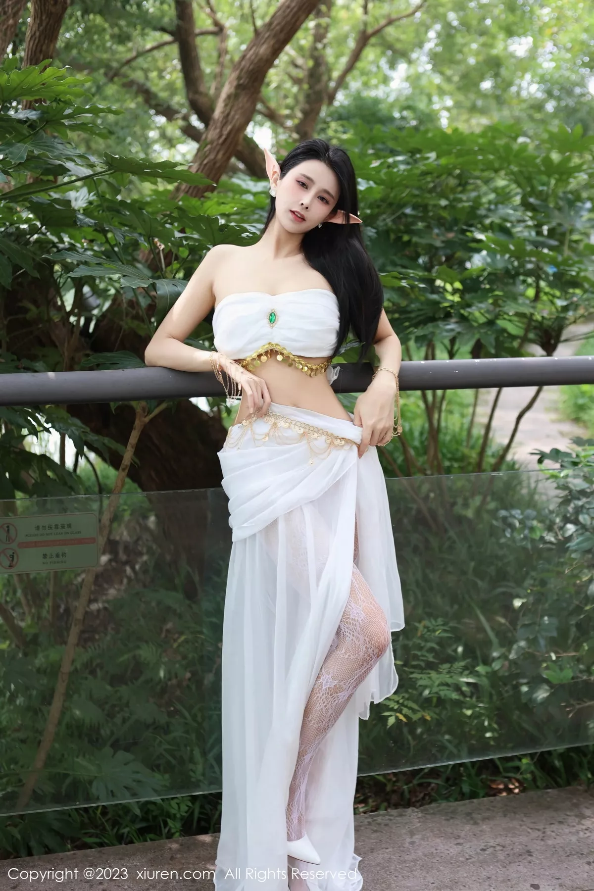 [XiuRen秀人网] 2023.11.02 No.7598 草莓mm 美腿户外 [70P] NO.5