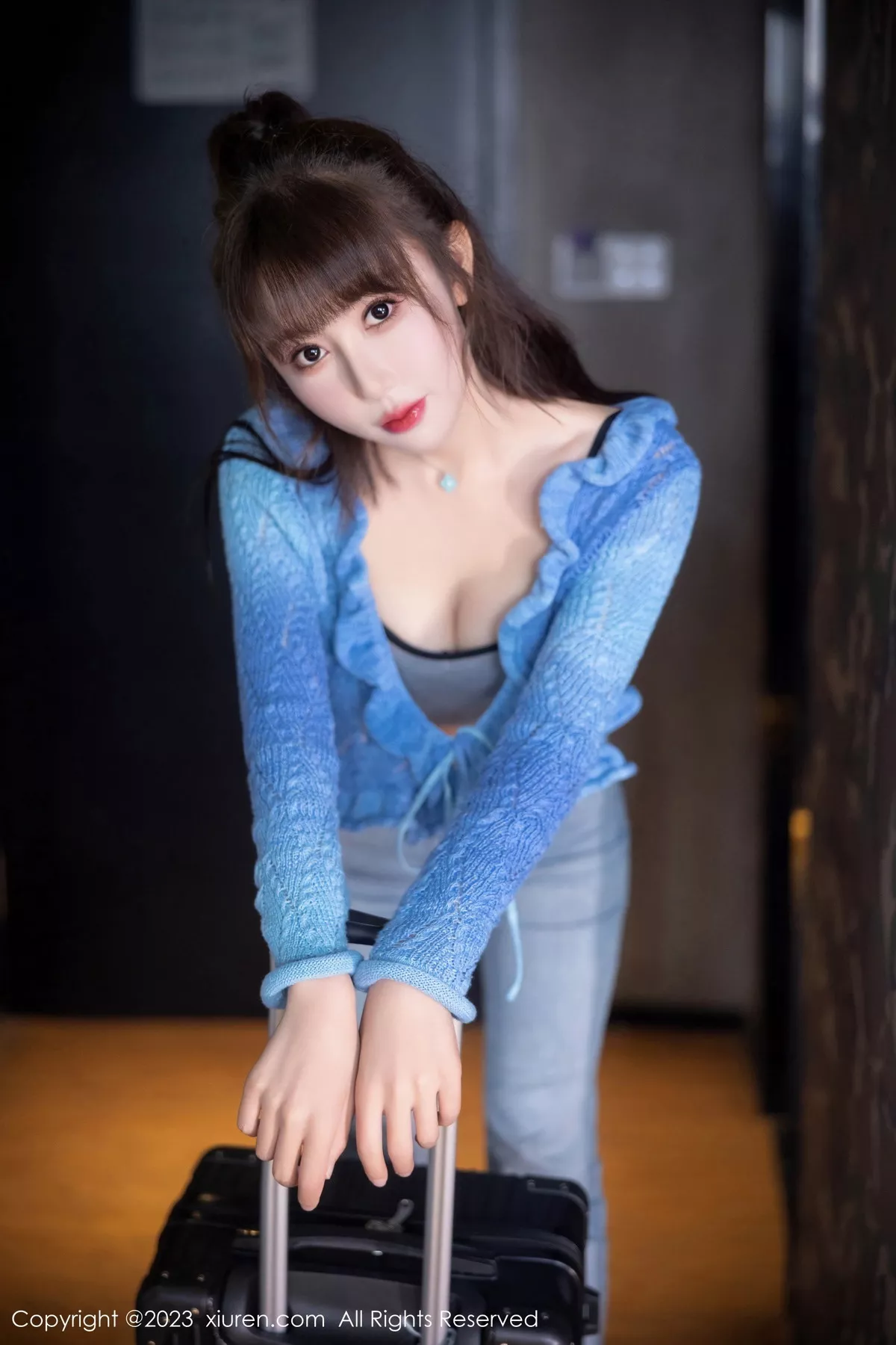 [XiuRen秀人网] 2023.10.20 No.7540 白笑笑 牛仔裤美腿 [80P] NO.8