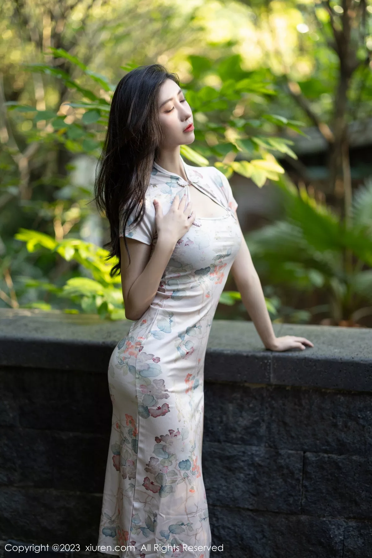 [XiuRen秀人网] 2023.11.08 No.7631 章芃芃 旗袍美腿 [100P] NO.2