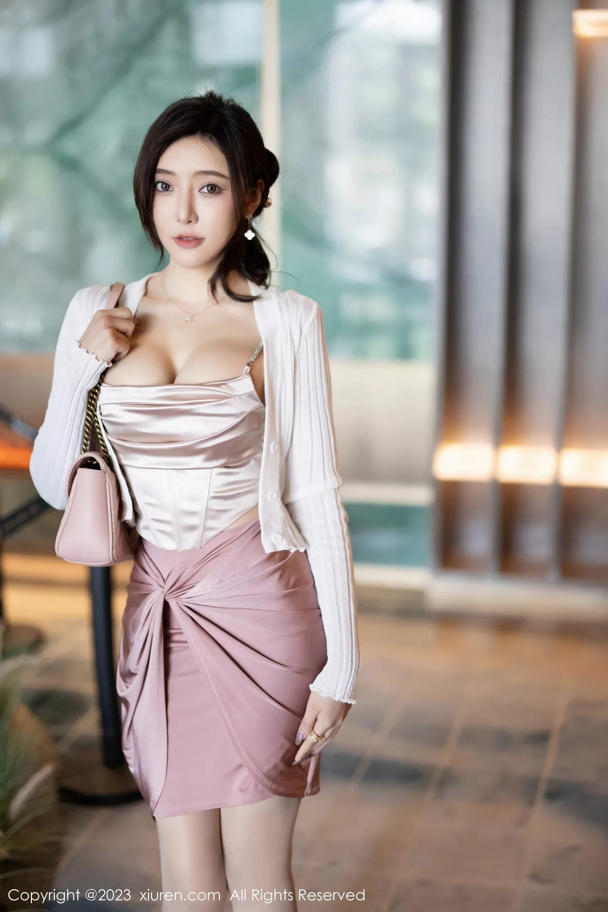 [XiuRen秀人网] 2023.11.09 No.7640 王馨瑶yanni 时尚美腿 [88P] NO.1