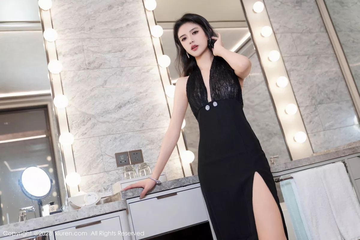 [XiuRen秀人网] 2023.11.09 No.7638 浅浅Danny 长裙美腿 [66P] NO.9