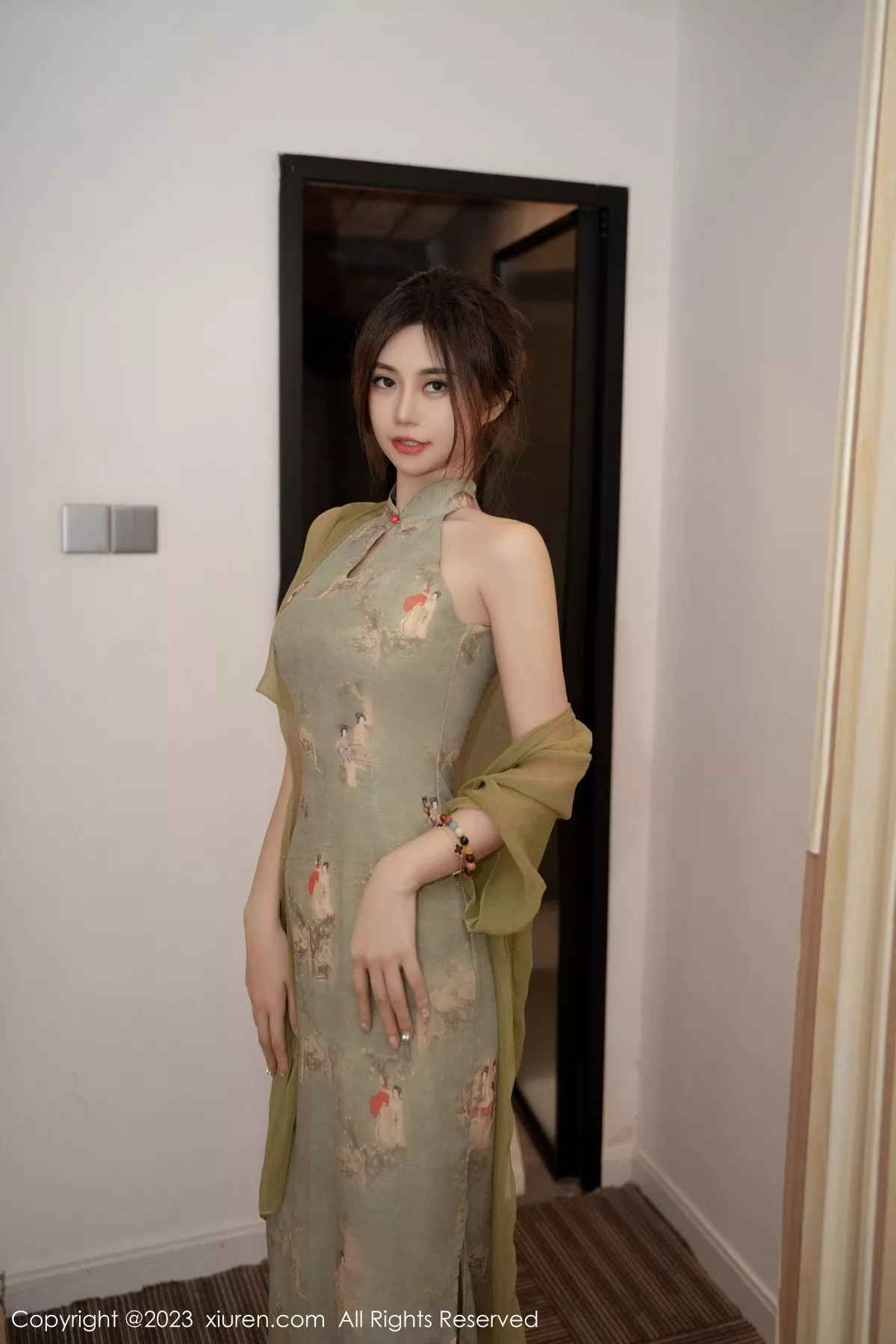 [XiuRen秀人网] 2023.11.10 No.7646 绮里嘉ula 敦煌旅拍 [103P] NO.7