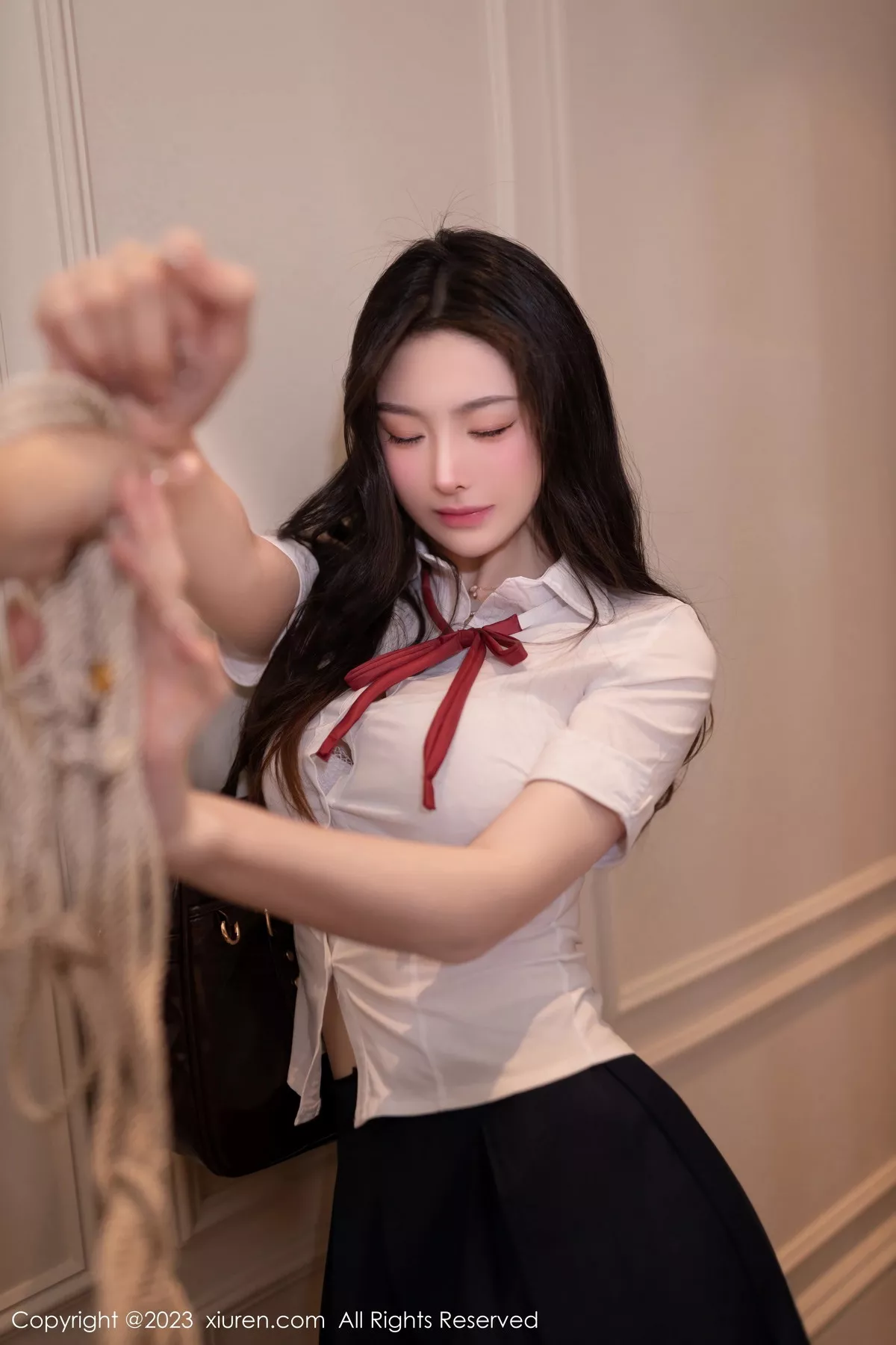 [XiuRen秀人网] 2023.11.16 No.7674 小逗逗 短裙黑丝 [80P] NO.12