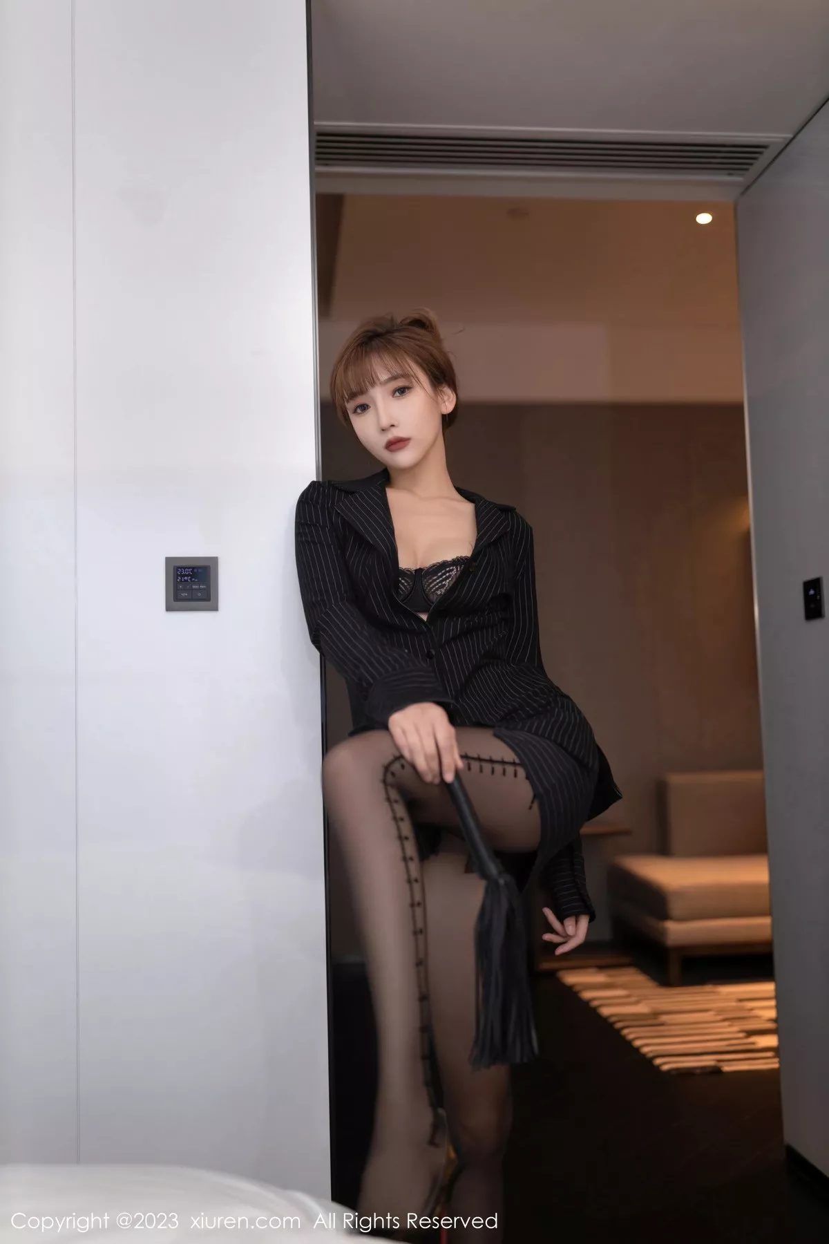 [XiuRen秀人网] 2023.11.16 No.7675 陆萱萱 黑丝美腿 [75P] NO.4