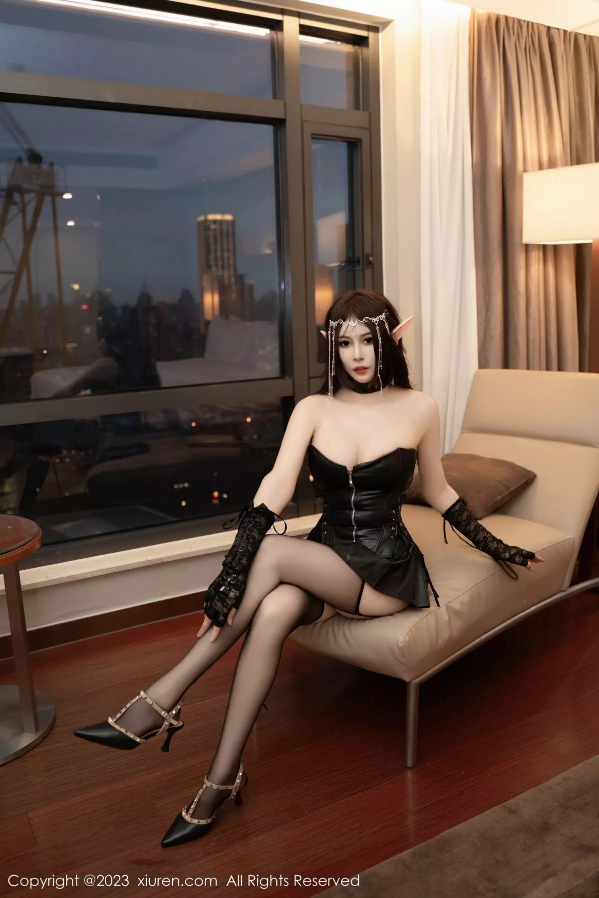 [XiuRen秀人网] 2023.10.23 No.7546 米亚Mia 黑丝美腿 [50P] NO.7