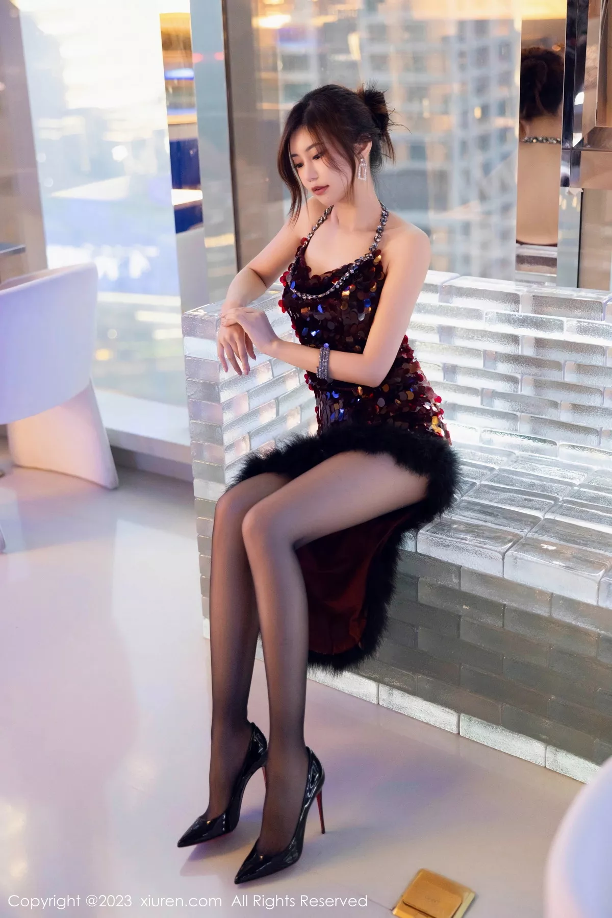 [XiuRen秀人网] 2023.11.17 No.7679 绮里嘉ula 长裙美腿 [98P] NO.10