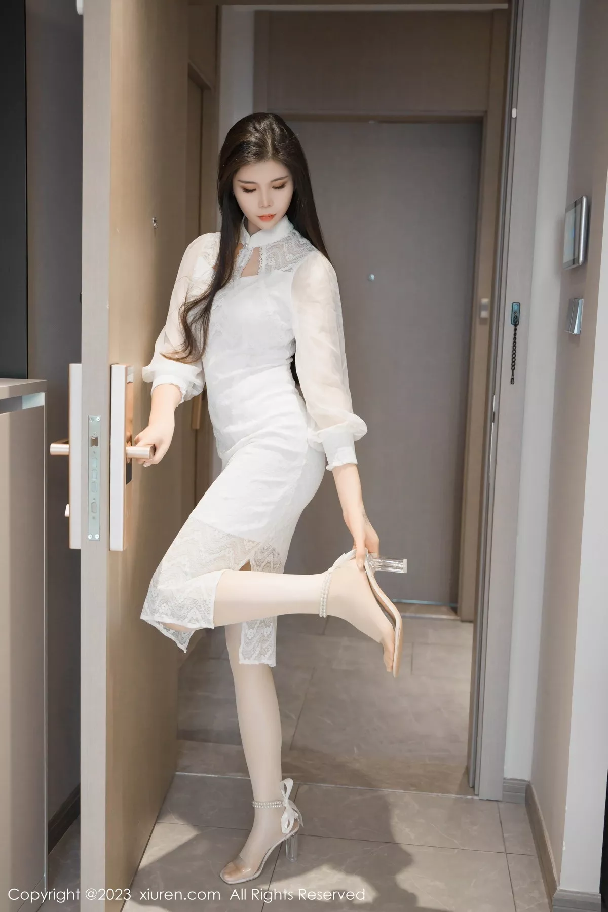 [XiuRen秀人网] 2023.10.25 No.7559 雪糕CiCi 旗袍美臀 [76P] NO.10