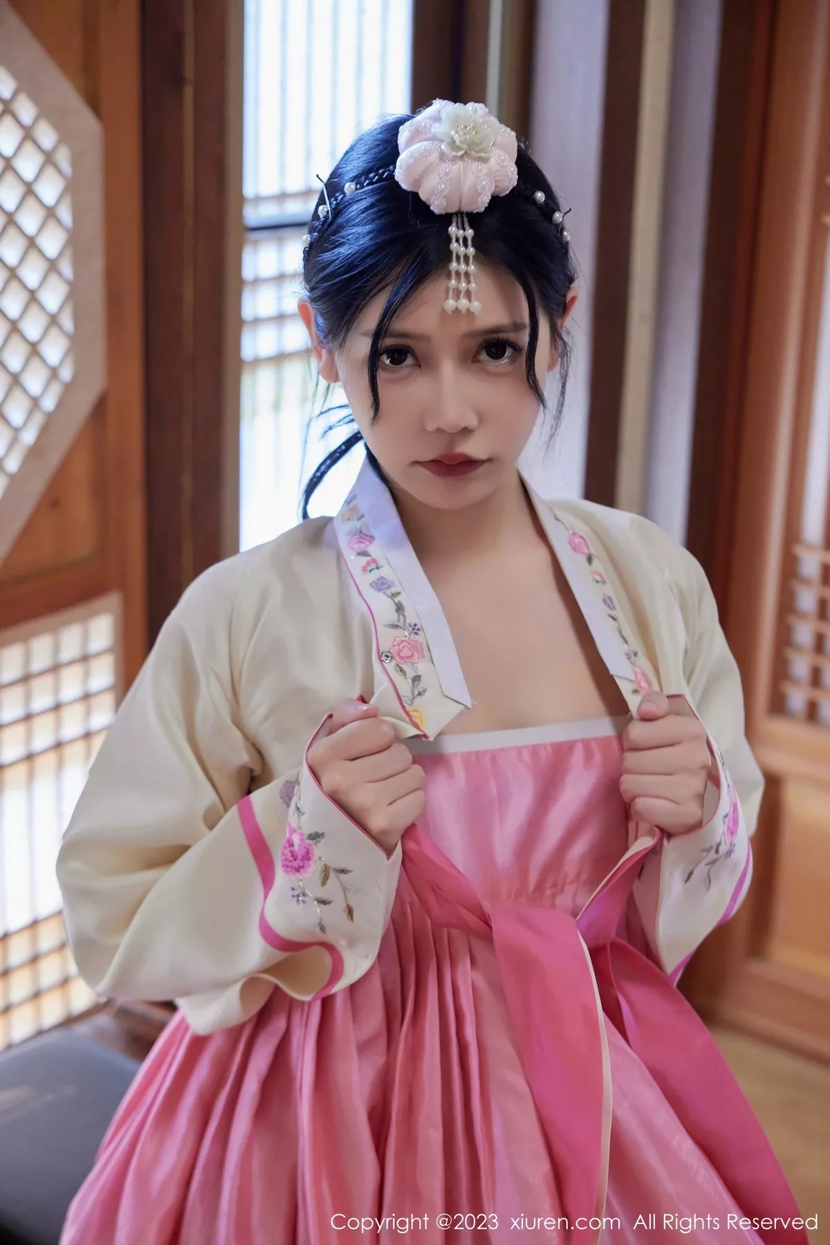 [XiuRen秀人网] 2023.10.26 No.7564 尹甜甜 济州岛旅拍 [69P] NO.8