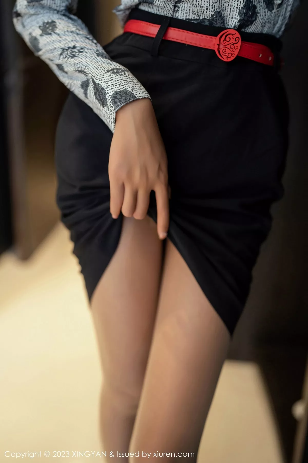 [XINGYAN星颜社] 2023.11.29 VOL.219 Emily尹菲 制服美腿 [84P] NO.9