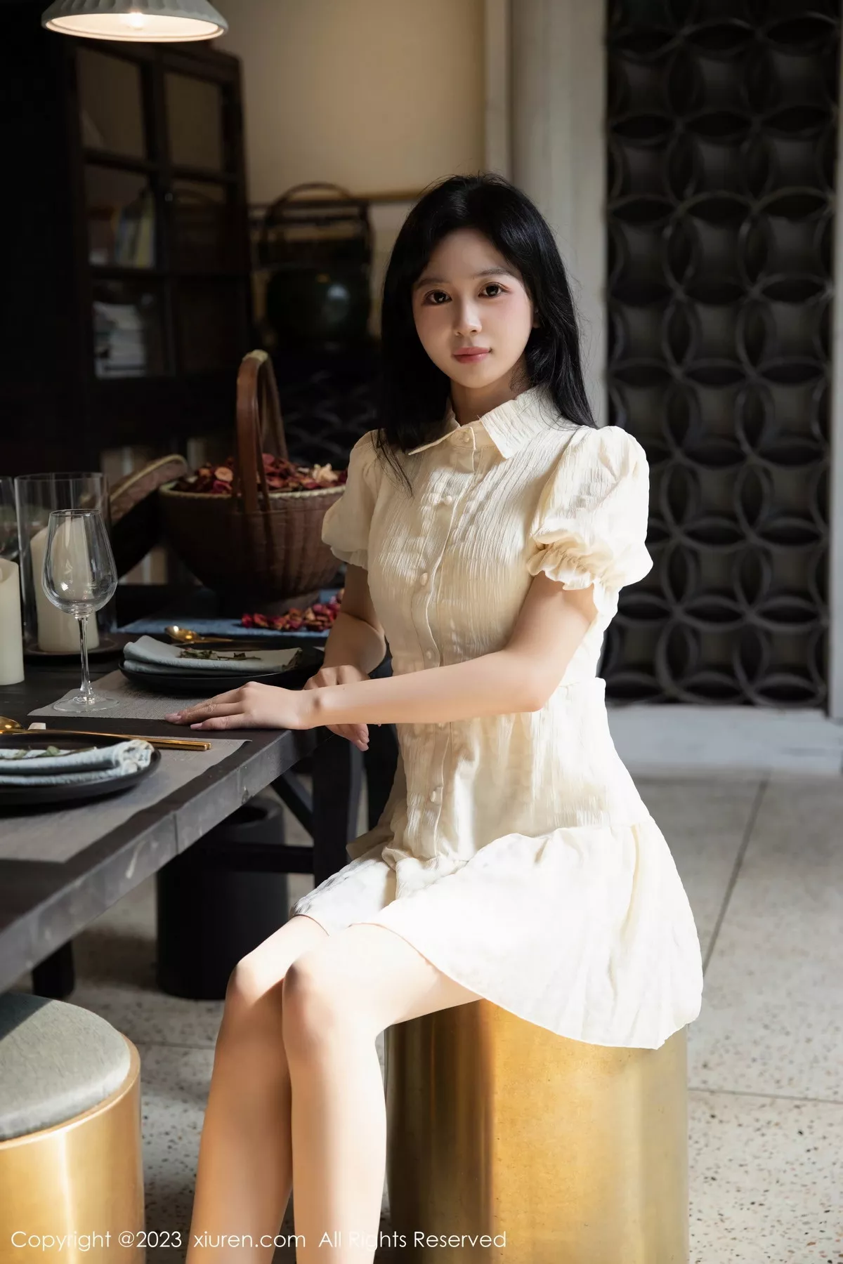 [XiuRen秀人网] 2023.11.30 No.7742 糖豆sisi 清纯美腿 [62P] NO.1