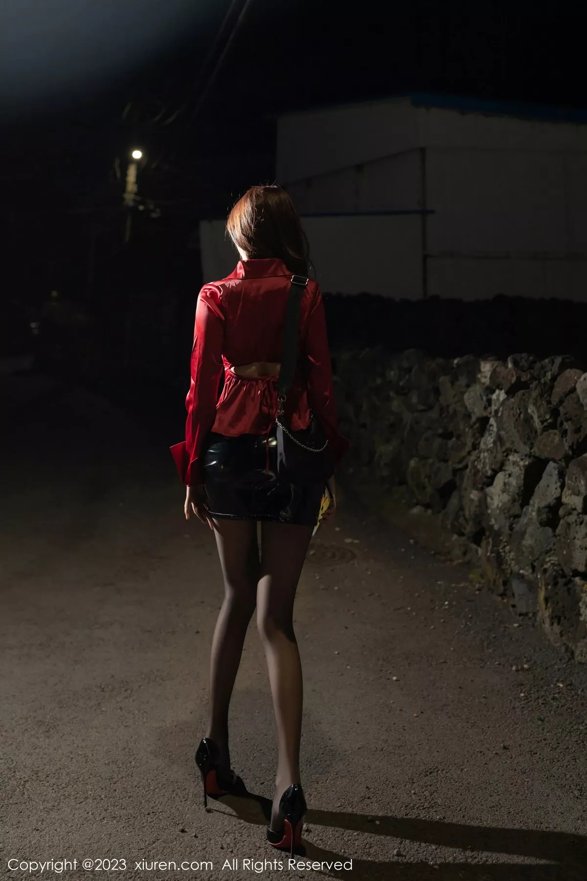 [XiuRen秀人网] 2023.12.07 No.7778 陆萱萱 短裙黑丝 [80P] NO.2