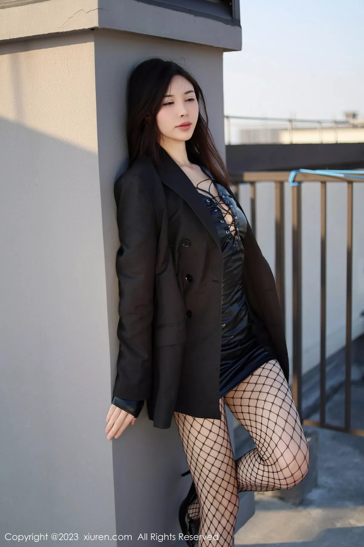 [XiuRen秀人网] 2023.12.07 No.7772 曼柔 美腿御姐 [80P] NO.1