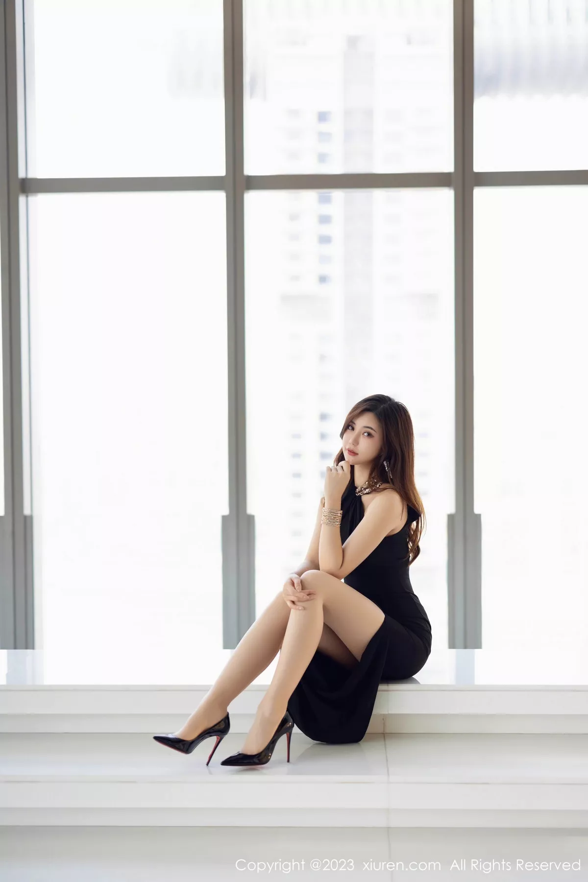 [XiuRen秀人网] 2023.12.08 No.7782 绮里嘉ula 美腿礼裙 [83P] NO.6