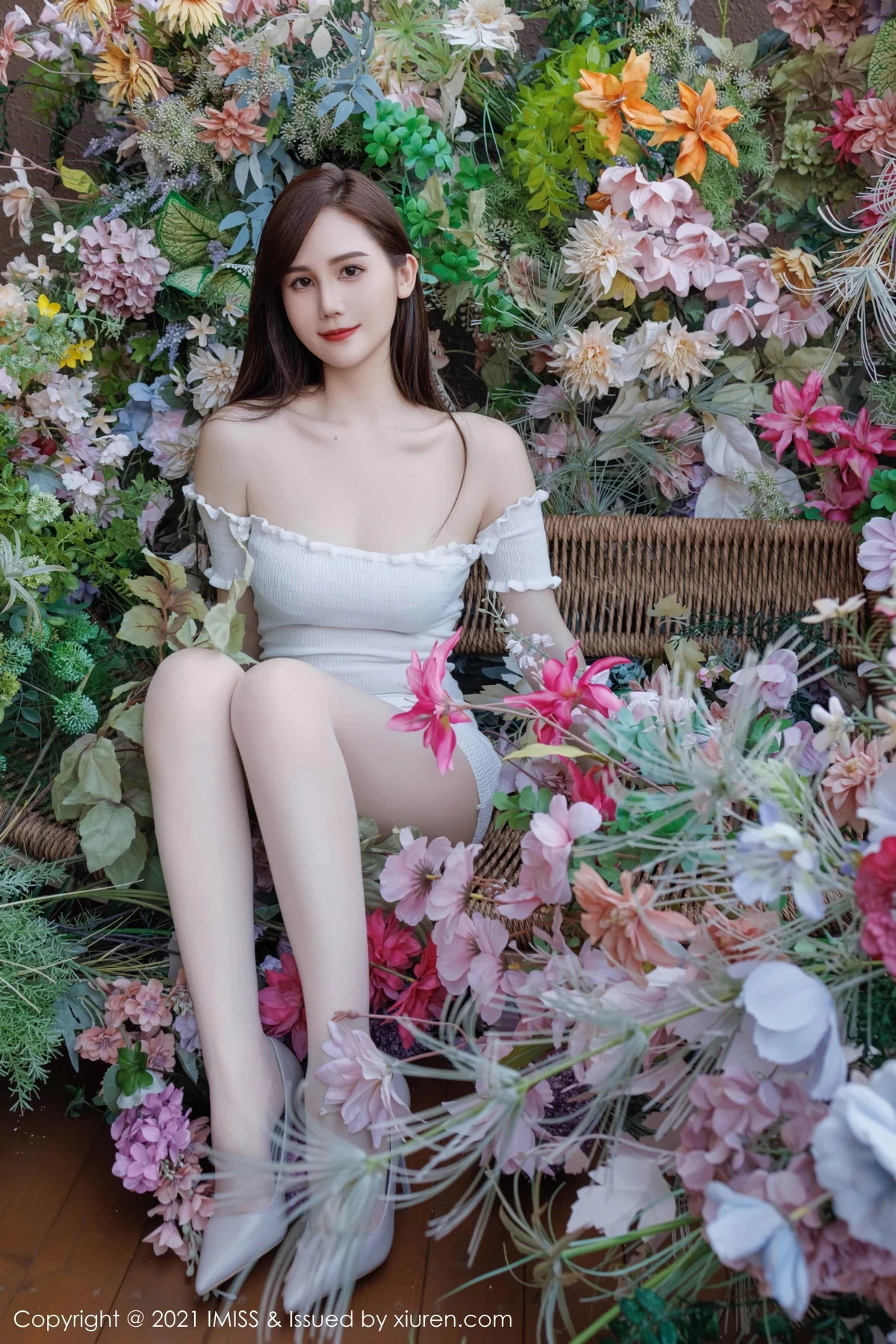 [IMISS爱蜜社] 2023.12.11 VOL.761 SISY思 美腿丝袜 [43P] NO.9