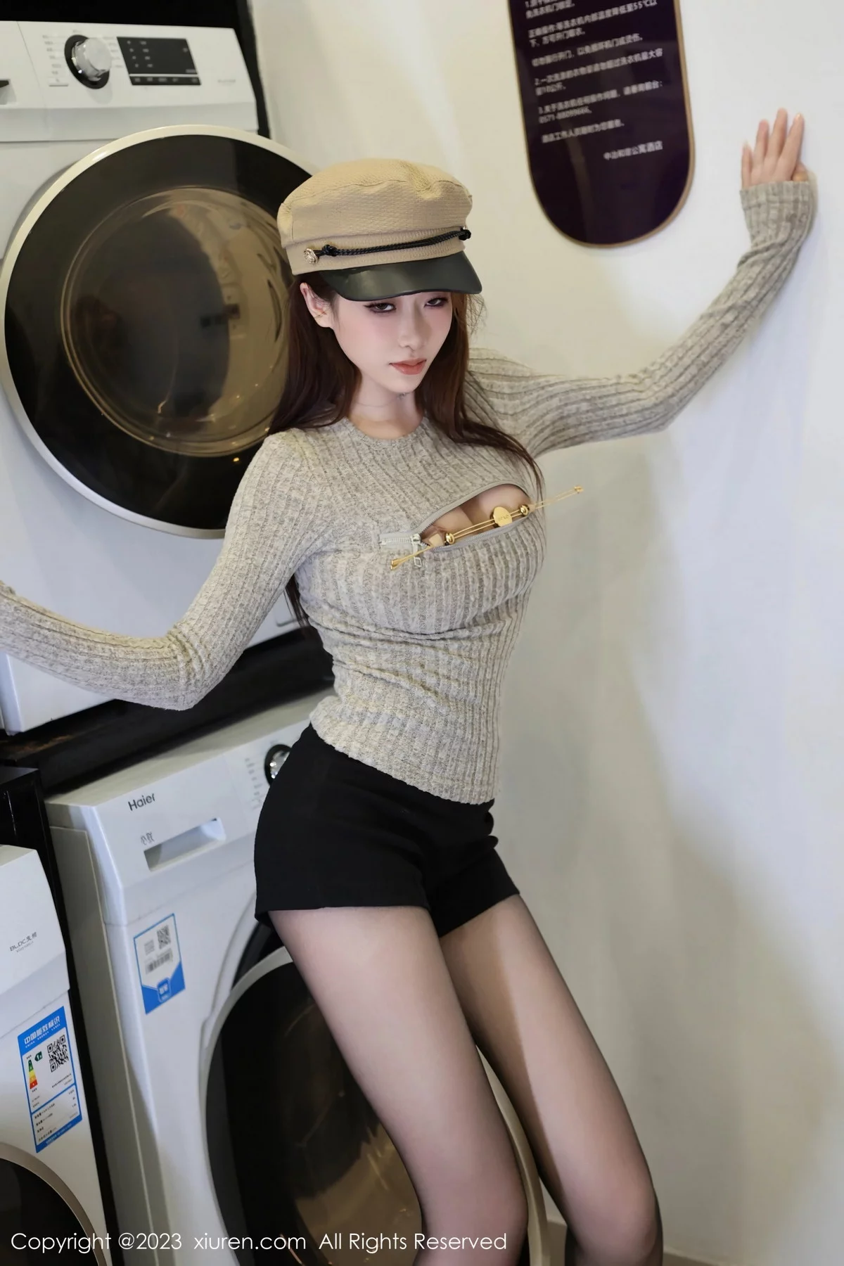 [XiuRen秀人网] 2023.12.11 No.7790 月酱儿 黑丝美腿 [73P] NO.12