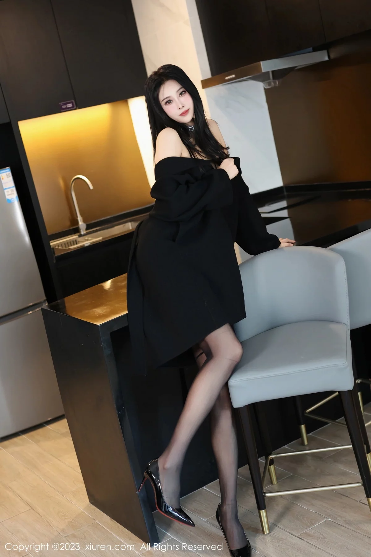 [XiuRen秀人网] 2023.12.12 No.7797 草莓mm 黑丝美腿 [70P] NO.12