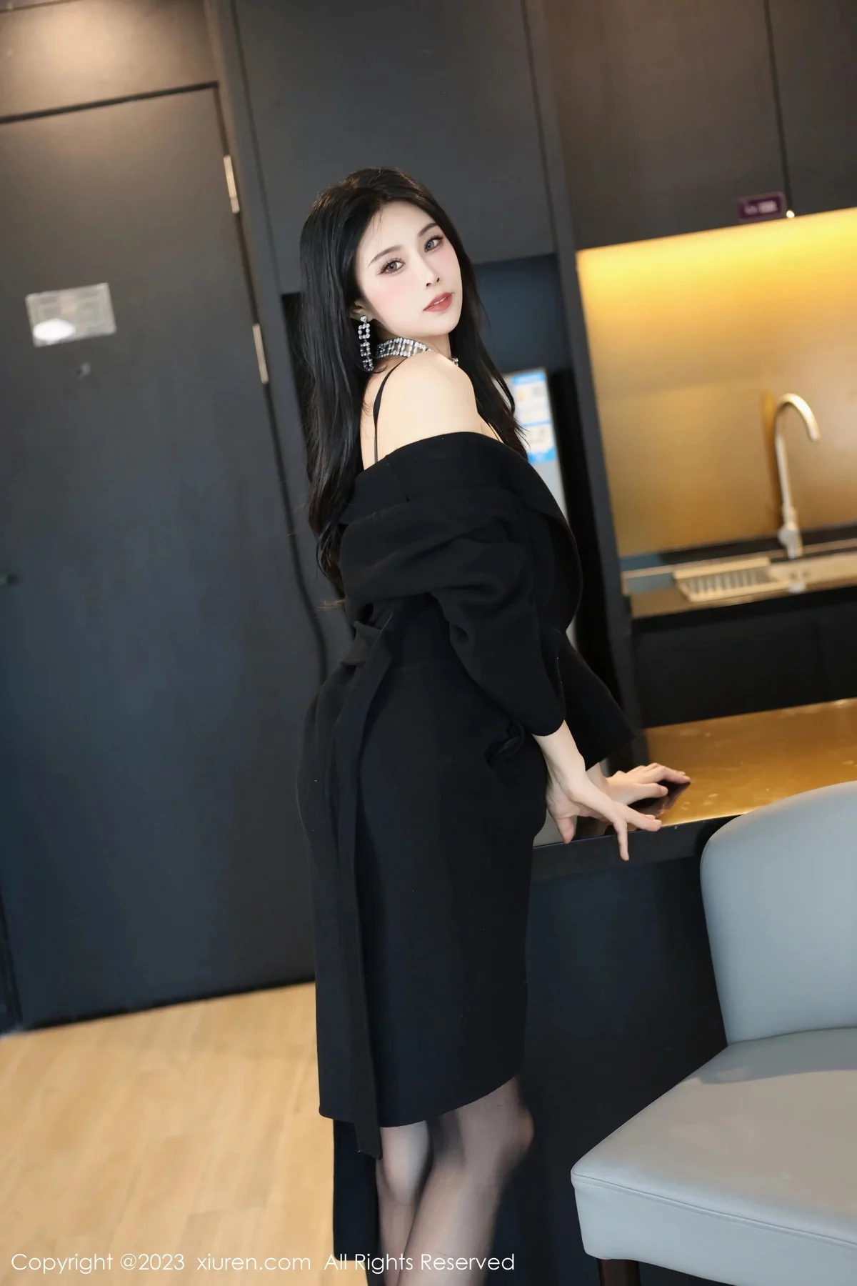 [XiuRen秀人网] 2023.12.12 No.7797 草莓mm 黑丝美腿 [70P] NO.9