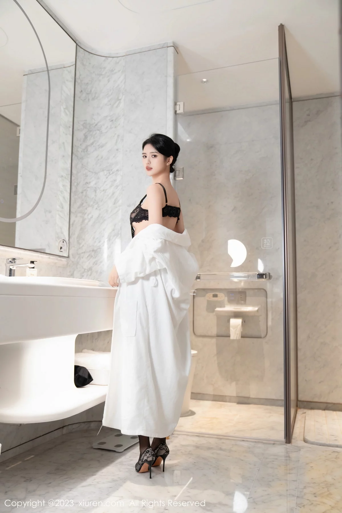 [XiuRen秀人网] 2023.12.14 No.7808 浅浅Danny 黑丝美腿 [85P] NO.4