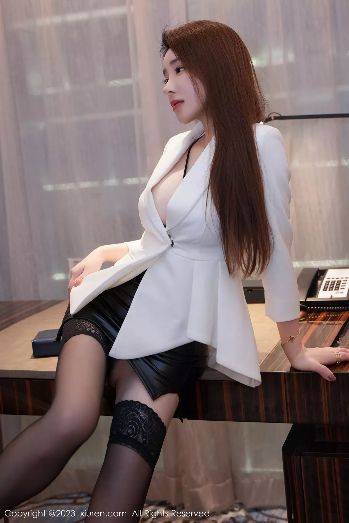 [XiuRen秀人网] 2023.11.21 No.7693 雨儿baby 黑丝美腿 [69P] NO.3