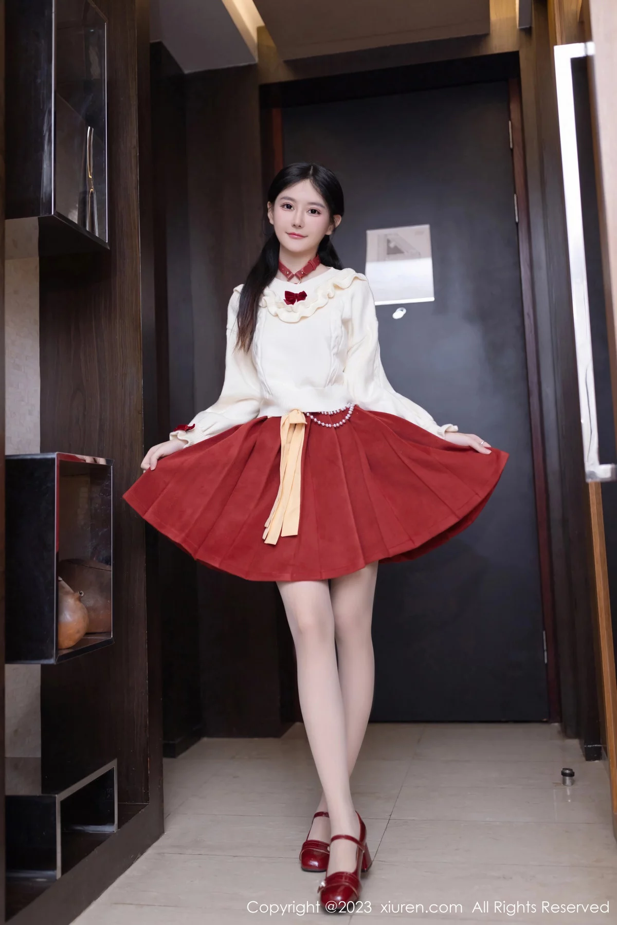 [XiuRen秀人网] 2023.12.29 No.7890 幼幼 清纯美腿 [80P] NO.1