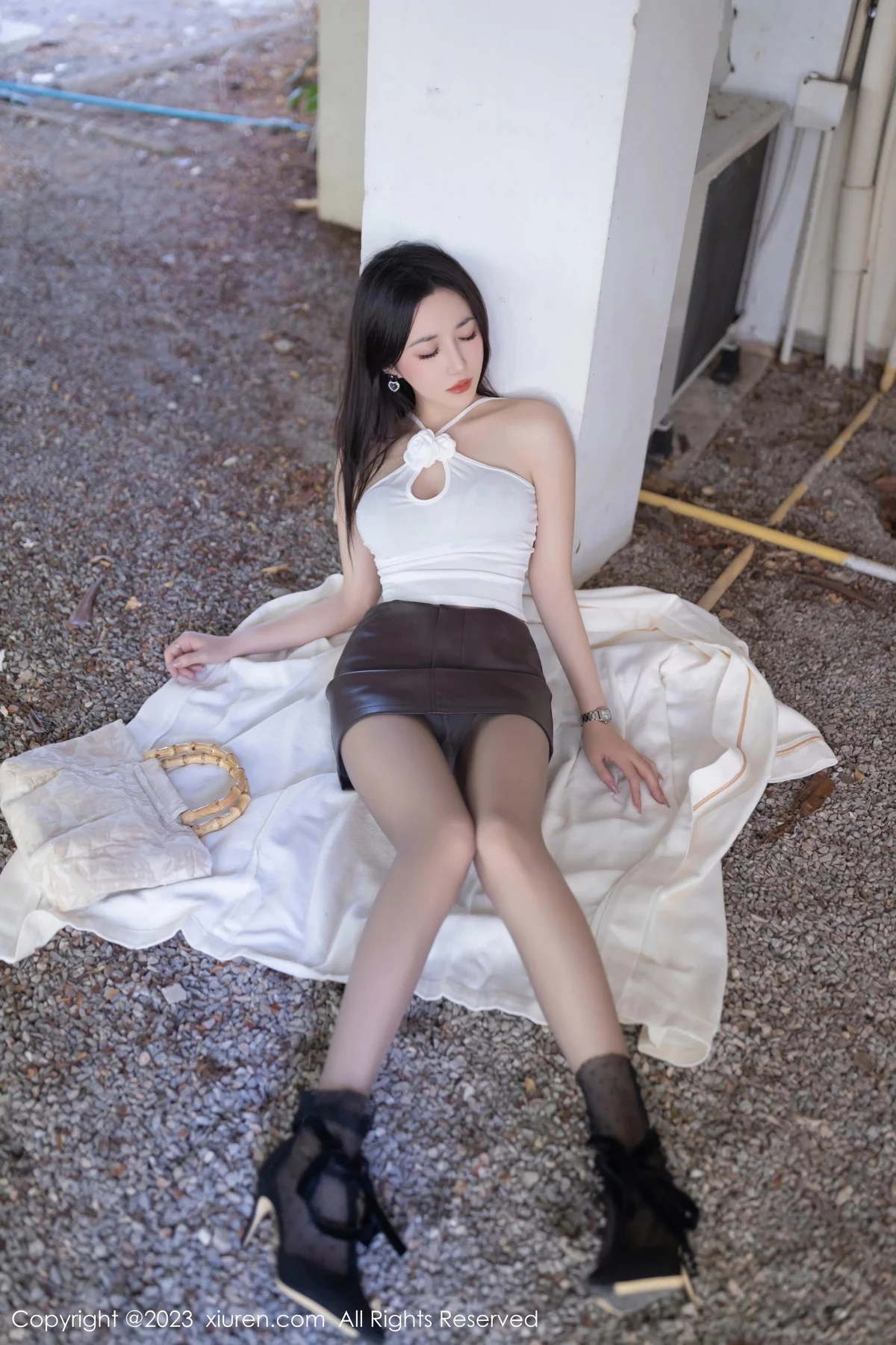 [XiuRen秀人网] 2023.12.29 No.7888 鱼子酱Fish 短裙美腿 [83P] NO.11