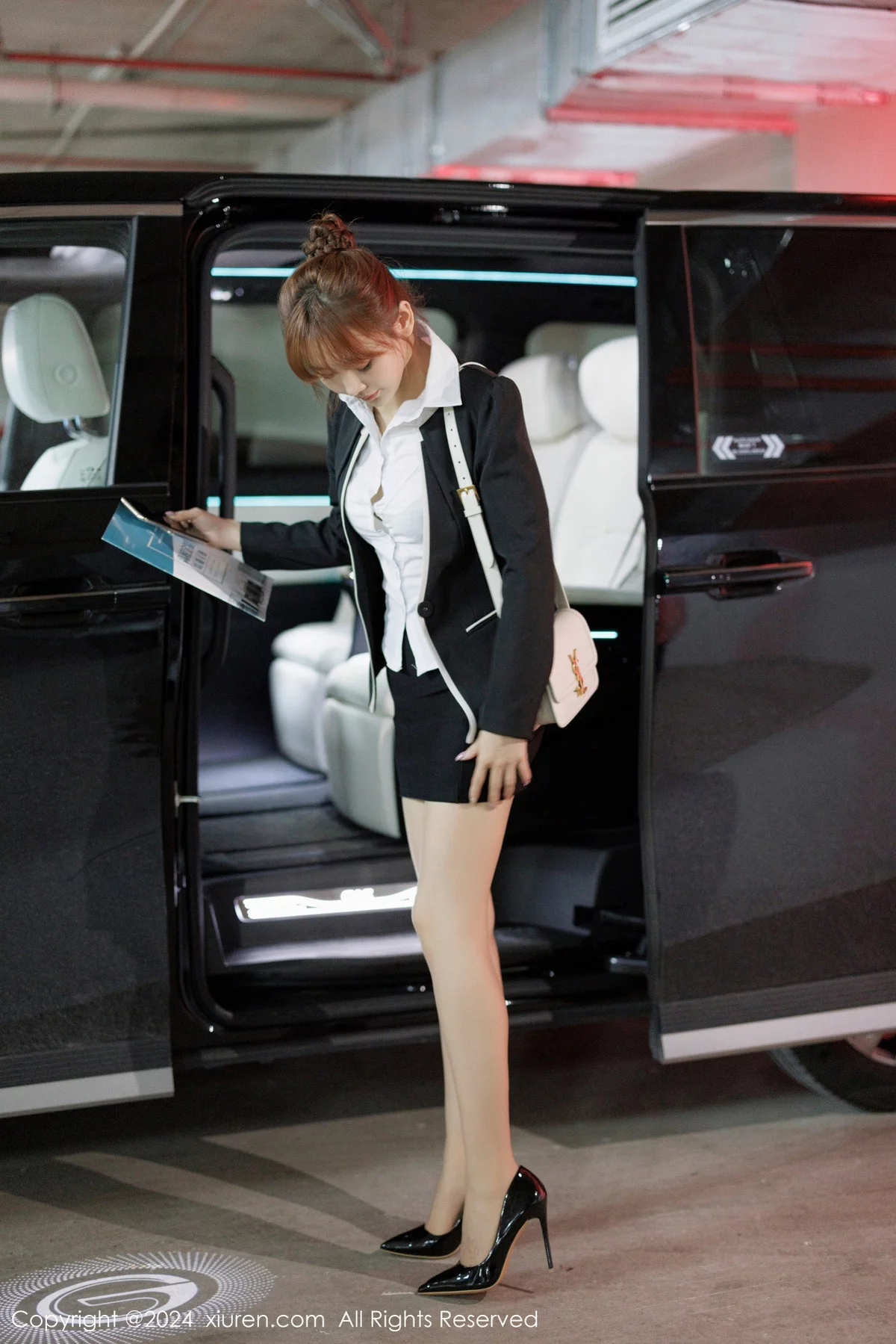 [XiuRen秀人网] 2024.01.08 No.7925 圆儿 清纯美腿 [39P] NO.9