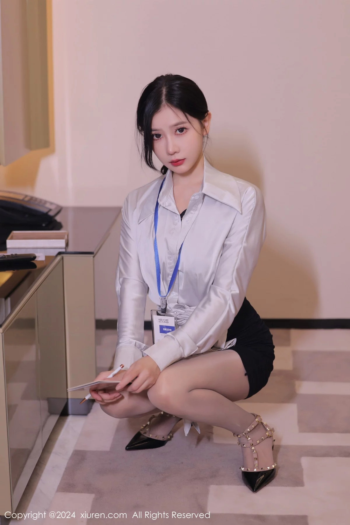 [XiuRen秀人网] 2024.01.08 No.7926 尹甜甜 短裙美腿 [72P] NO.2