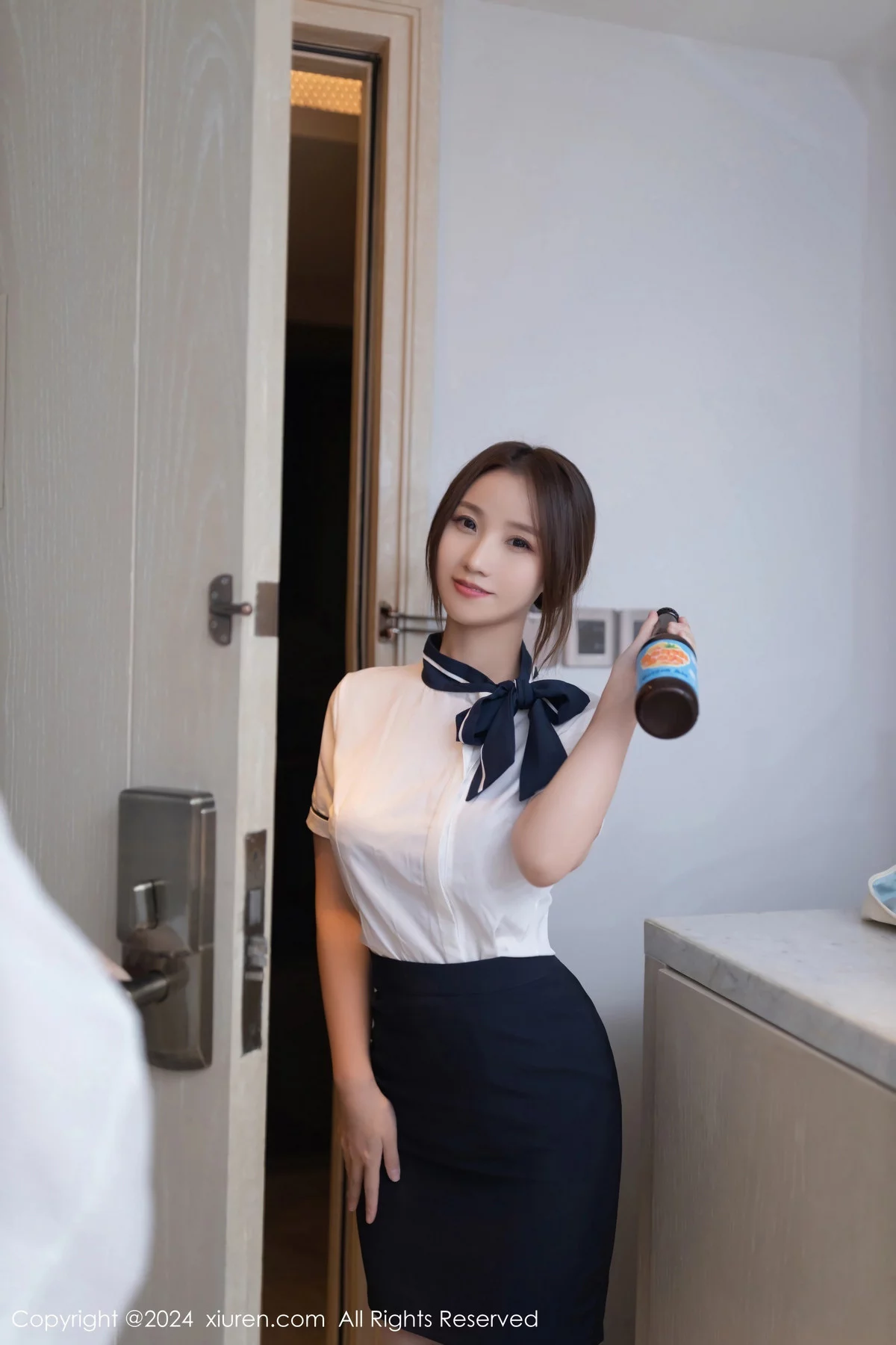 [XiuRen秀人网] 2024.01.10 No.7938 杏子Yada 短裙美腿 [86P] NO.3