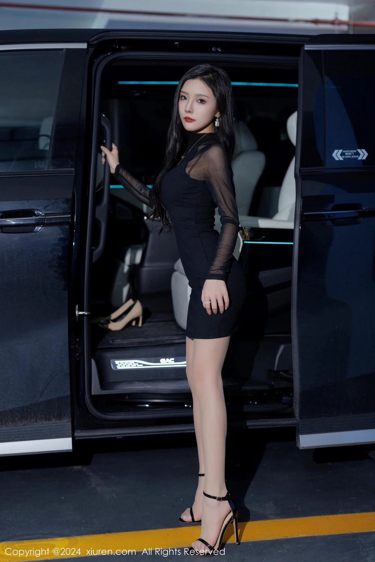 [XiuRen秀人网] 2024.01.11 No.7942 七七kiko 丝袜美腿 [50P] NO.2