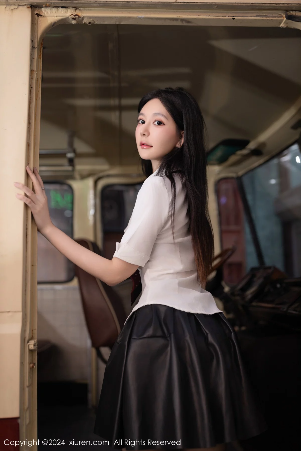 [XiuRen秀人网] 2024.01.12 No.7957 幼幼 美腿短裙 [80P] NO.3