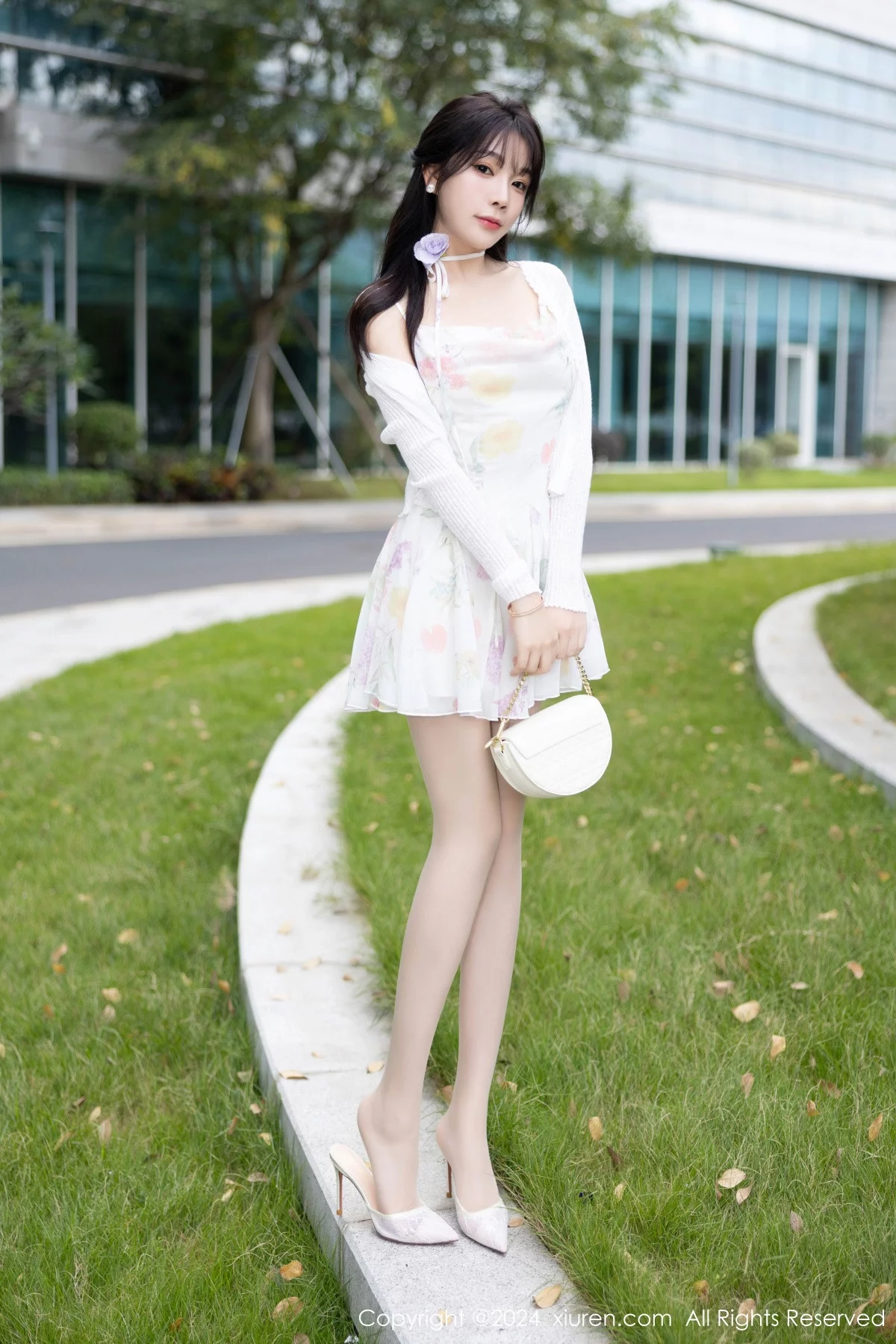 [XiuRen秀人网] 2024.01.12 No.7959 徐莉芝Booty 清纯美腿 [82P] NO.1