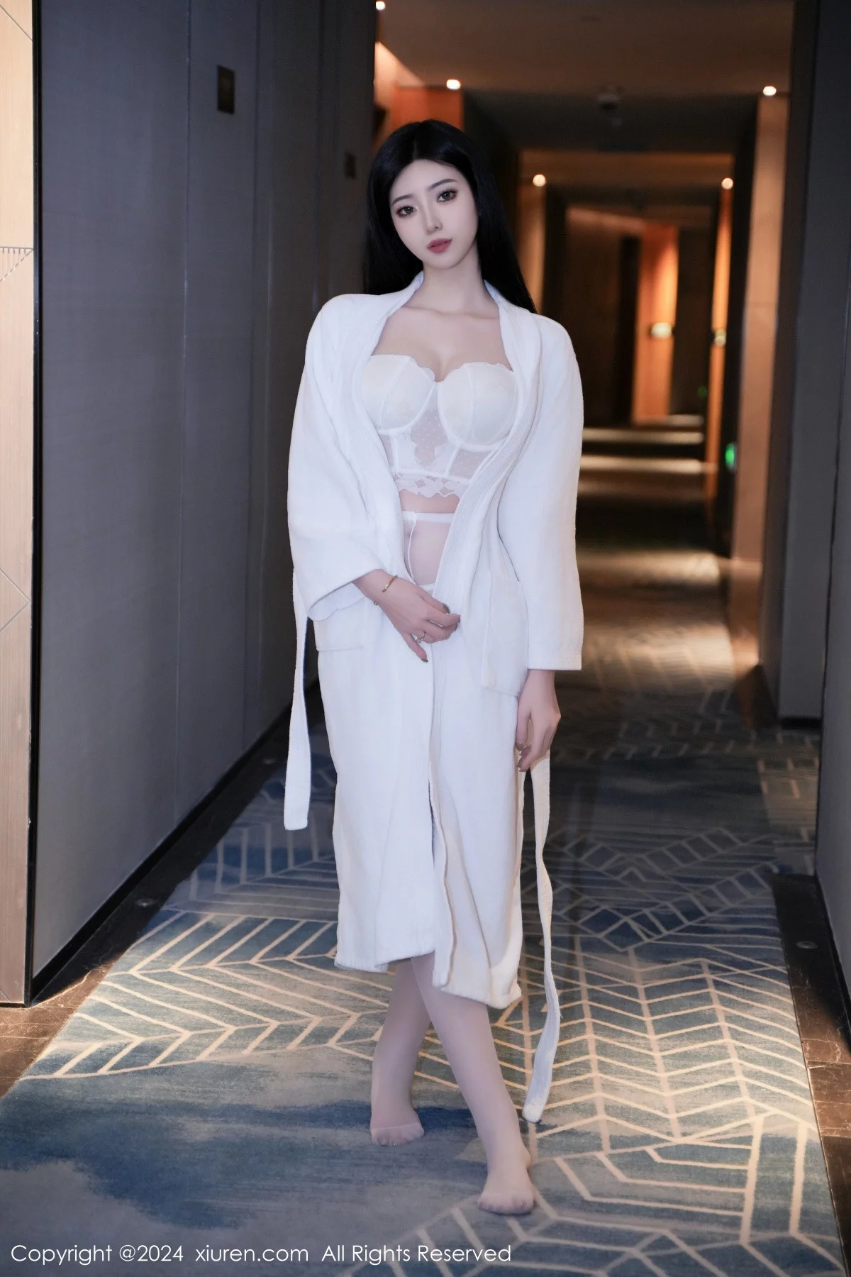 [XiuRen秀人网] 2024.01.15 No.7960 安琪Yee 睡袍美腿 [64P] NO.8