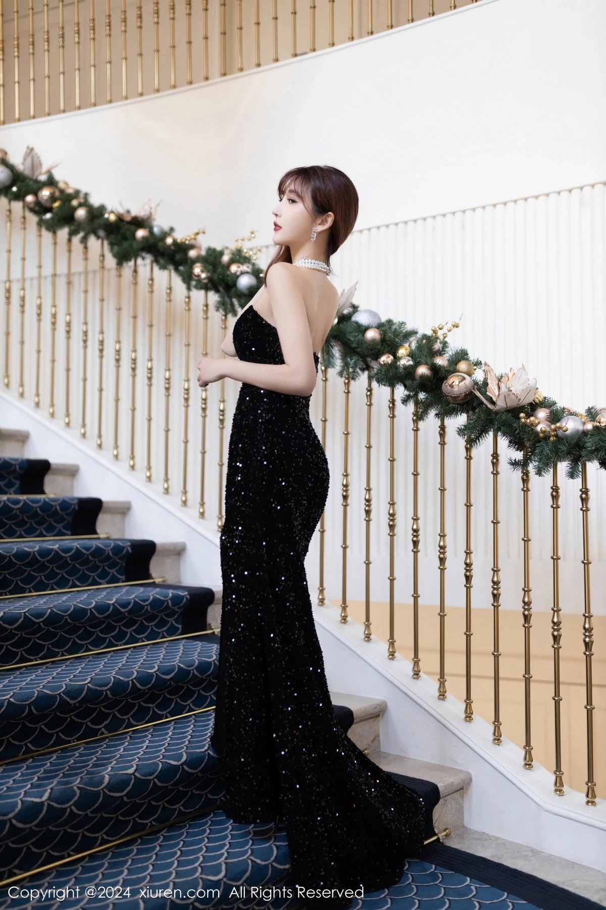 [XiuRen秀人网] 2024.01.18 No.7984 陆萱萱 礼裙美腿 [80P] NO.1