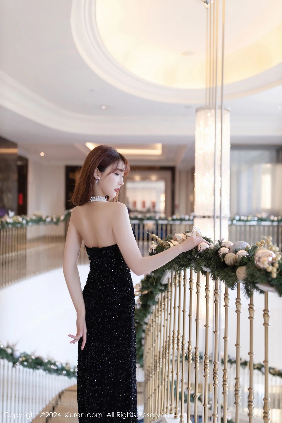 [XiuRen秀人网] 2024.01.18 No.7984 陆萱萱 礼裙美腿 [80P] NO.5