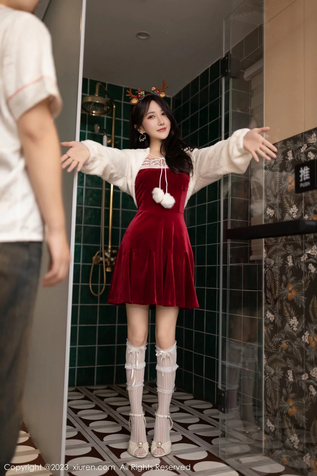 [XiuRen秀人网] 2023.12.22 No.7854 鱼子酱Fish 圣诞美腿 [81P] NO.3