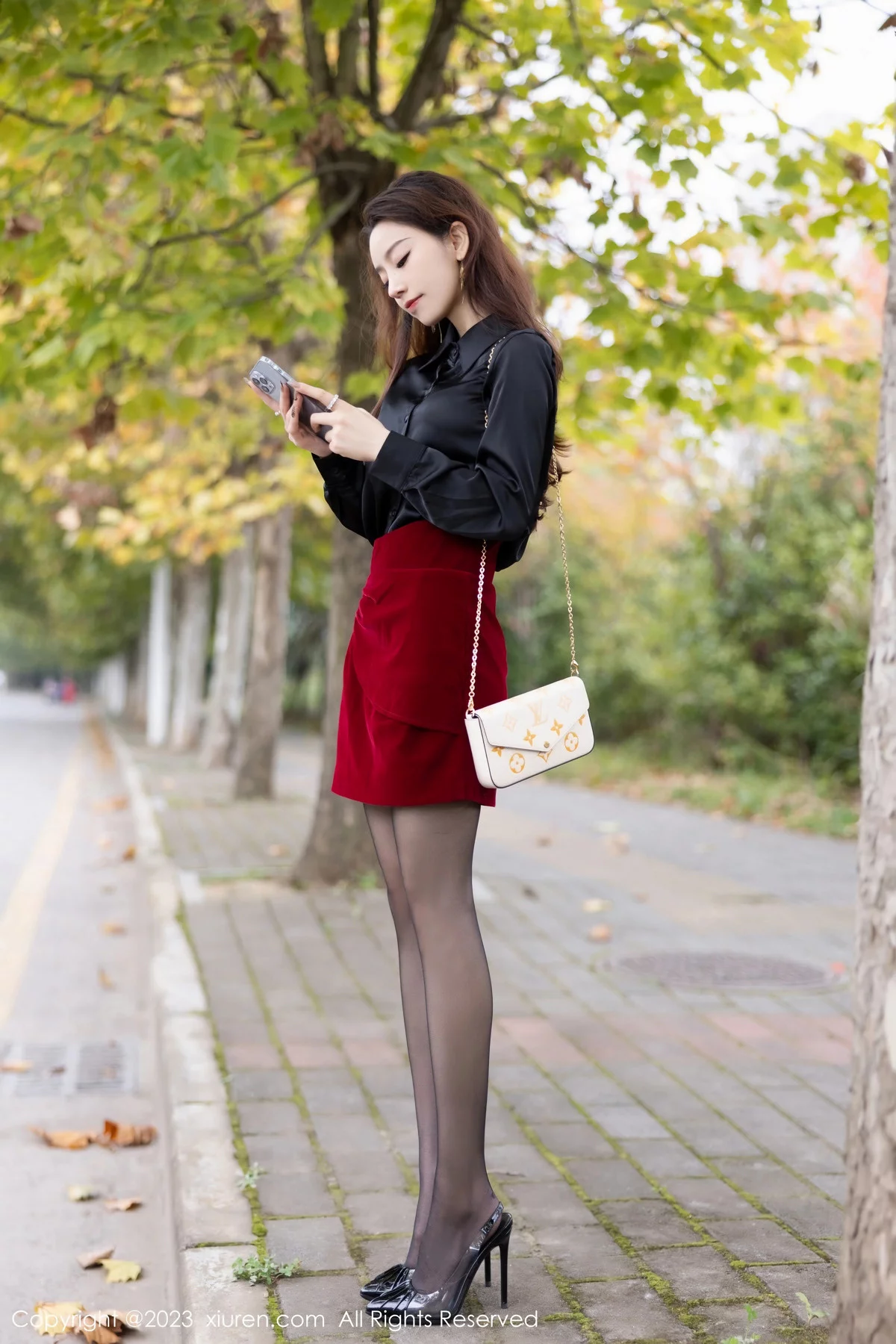 [XiuRen秀人网] 2023.12.26 No.7867 苏曼兮 短裙黑丝 [83P] NO.1