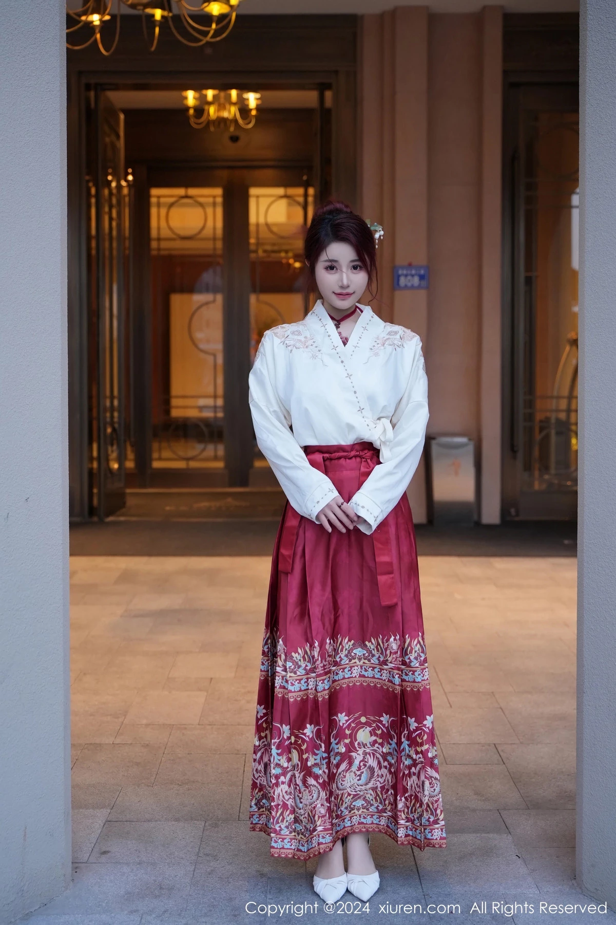 [XiuRen秀人网] 2024.01.19 No.7985 美七Mia 古装美腿 [70P] NO.7