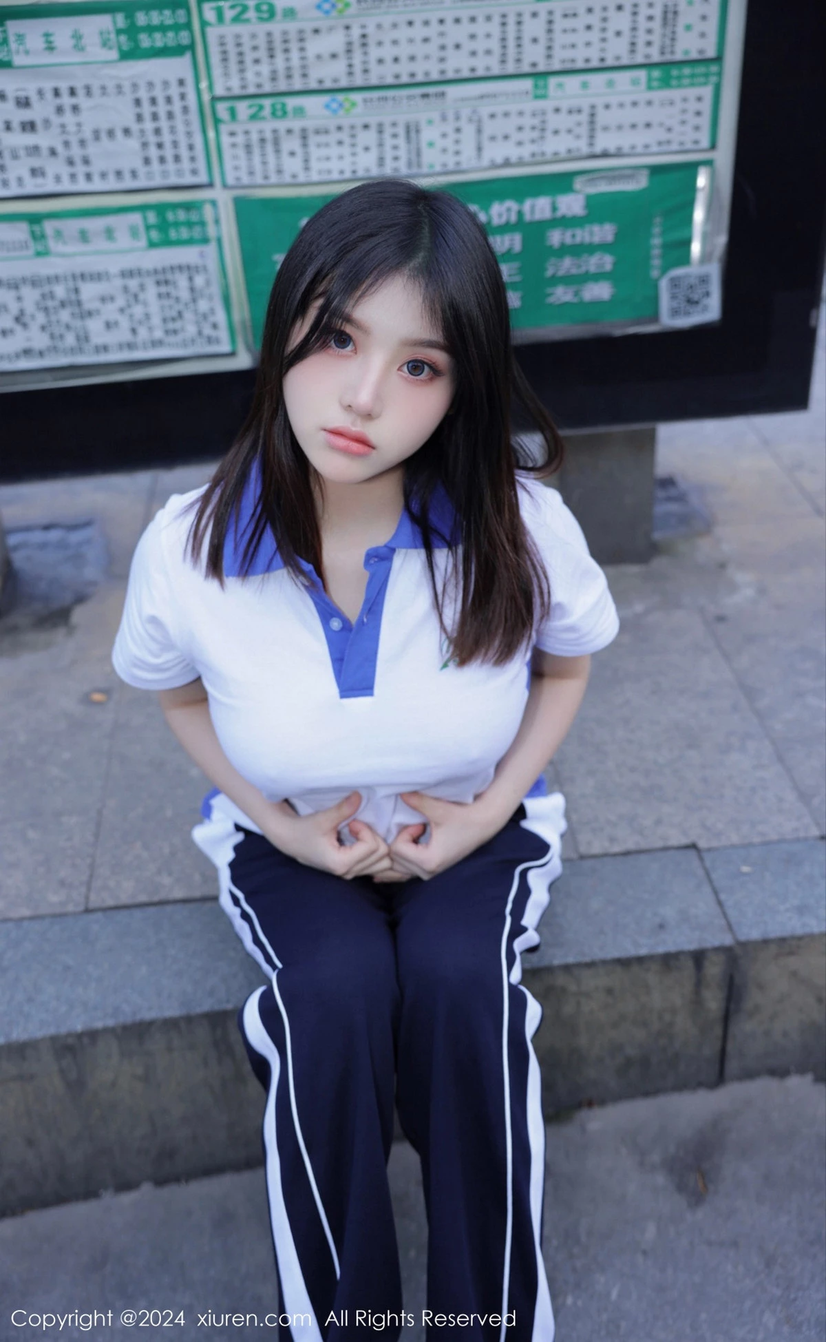 [XiuRen秀人网] 2024.01.19 No.7994 豆瓣酱 制服美臀 [84P] NO.9