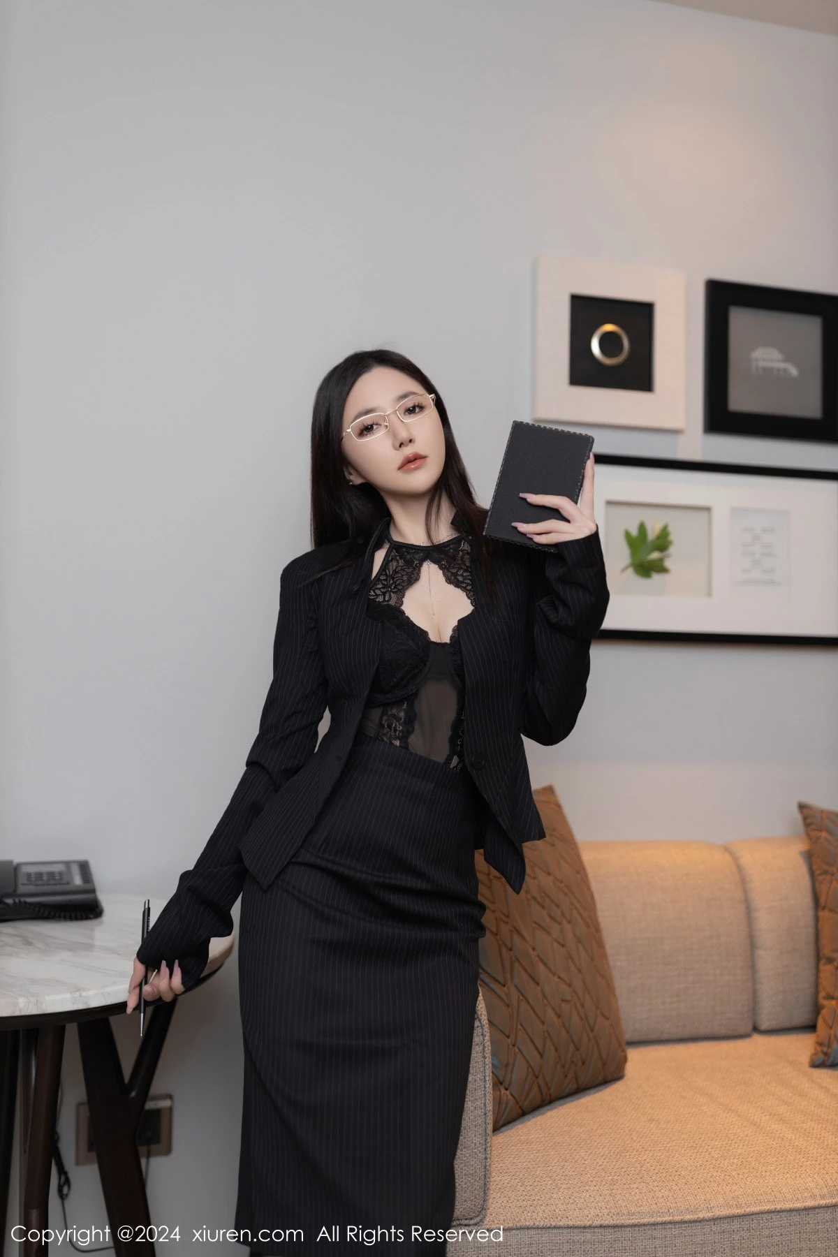 [XiuRen秀人网] 2024.01.19 No.7992 鱼子酱Fish 黑丝美腿 [80P] NO.2