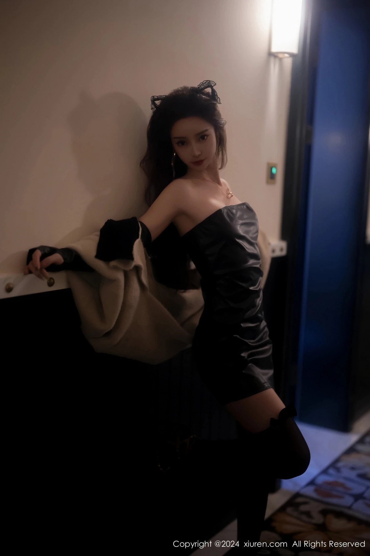 [XiuRen秀人网] 2024.02.01 No.8049 苏曼兮 黑丝美腿 [64P] NO.10