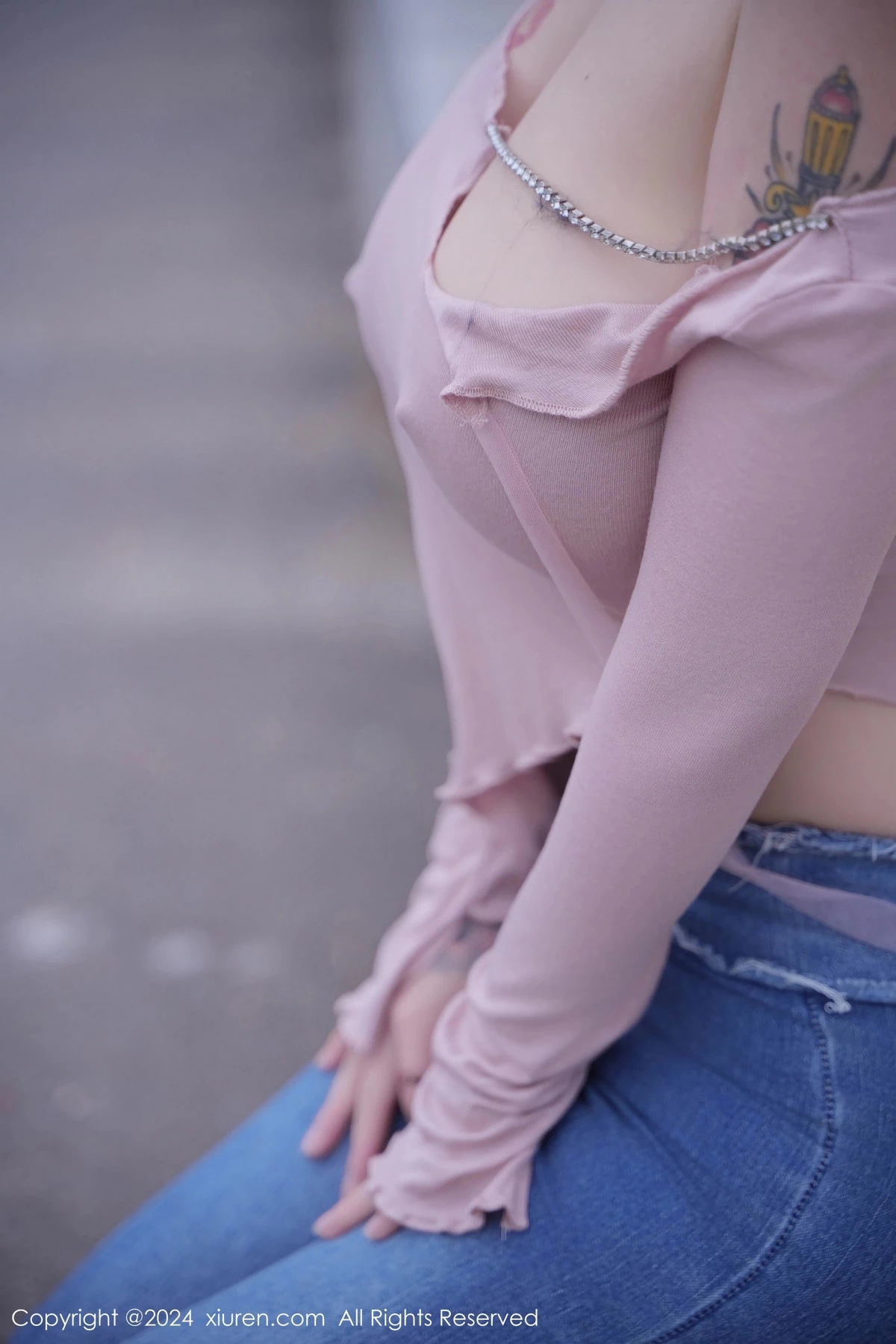 [XiuRen秀人网] 2024.02.06 No.8076 美七Mia 牛仔裤美臀 [82P] NO.4