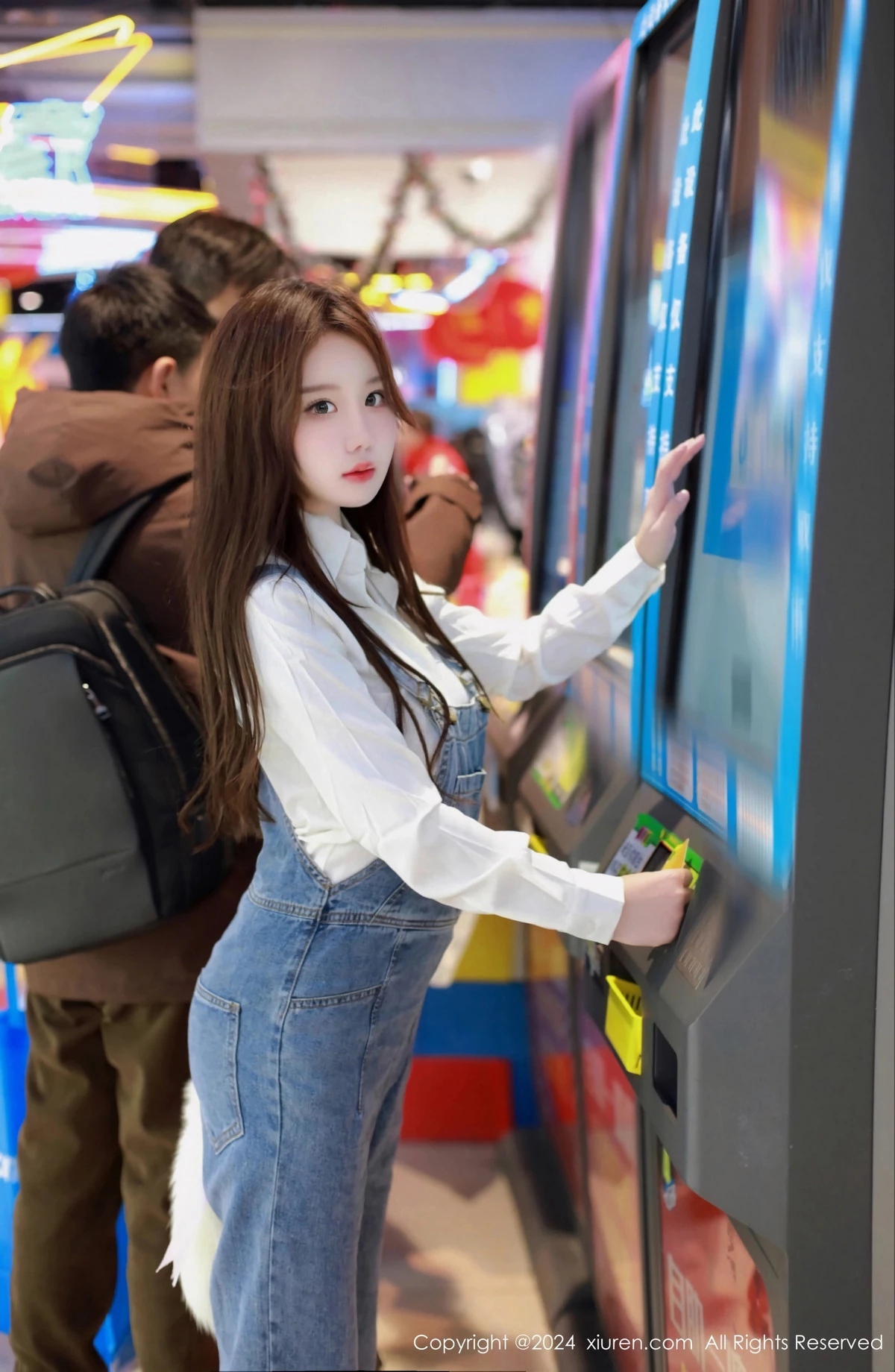 [XiuRen秀人网] 2024.02.07 No.8087 小薯条nienie 美腿性感 [81P] NO.8