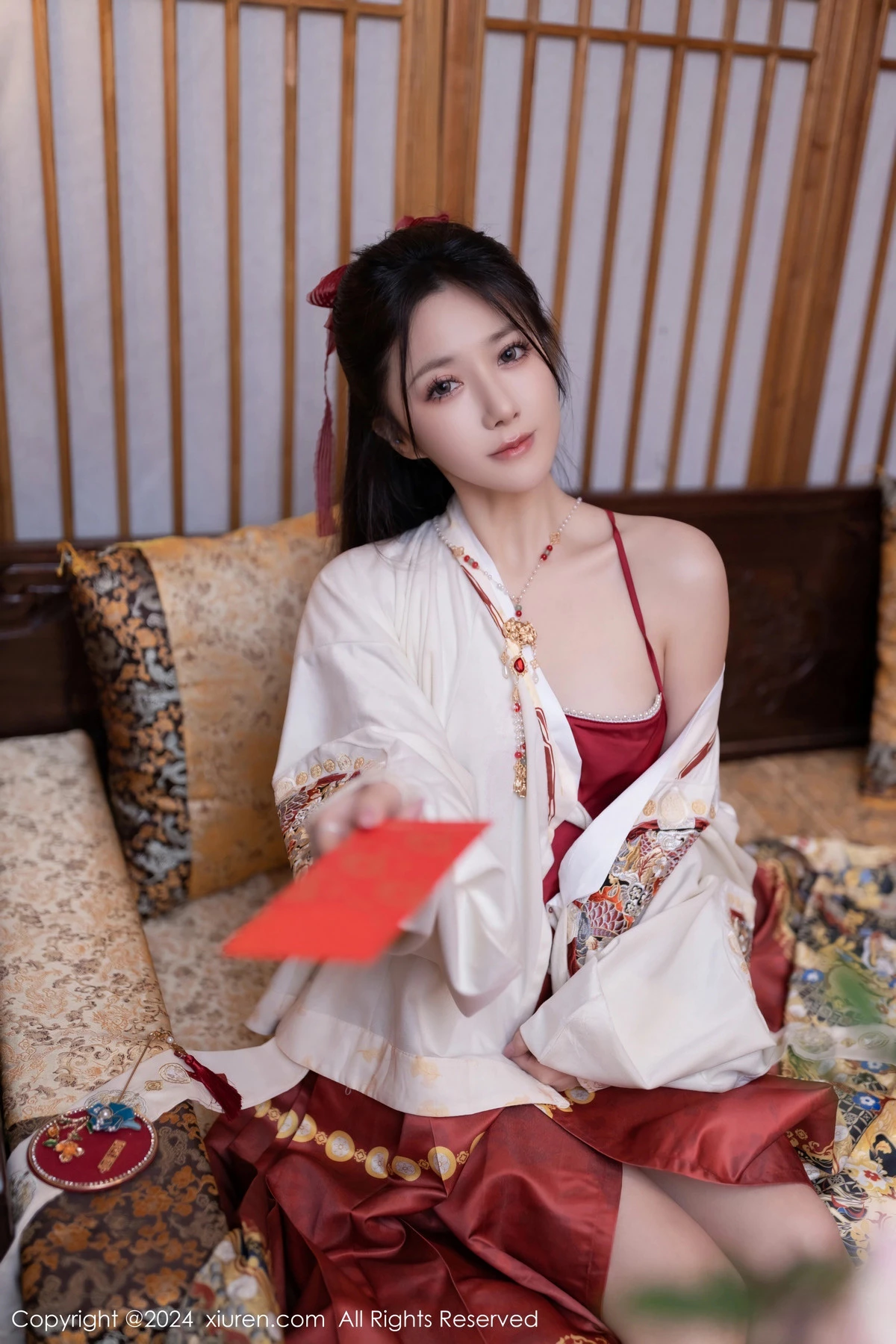 [XiuRen秀人网] 2024.02.08 No.8095 鱼子酱Fish 美腿妩媚 [80P] NO.10