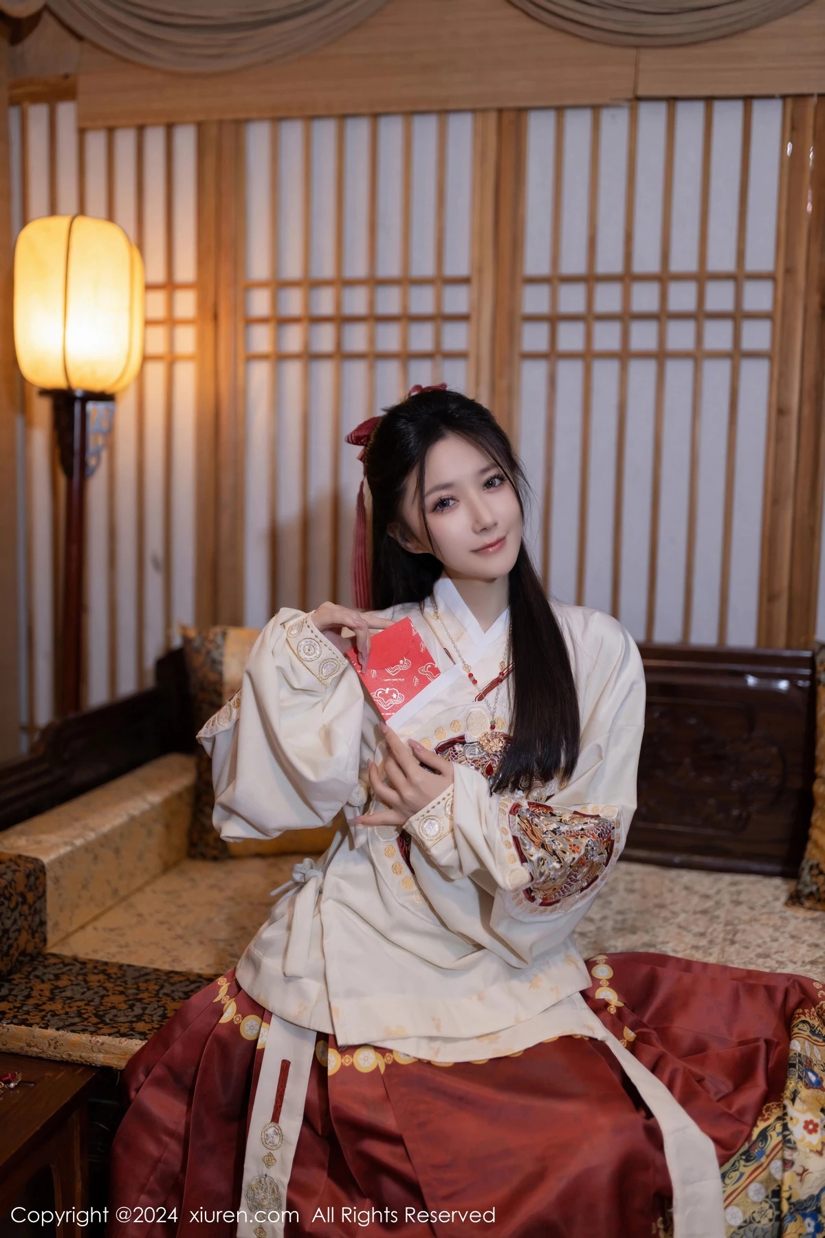 [XiuRen秀人网] 2024.02.08 No.8095 鱼子酱Fish 美腿妩媚 [80P] NO.8