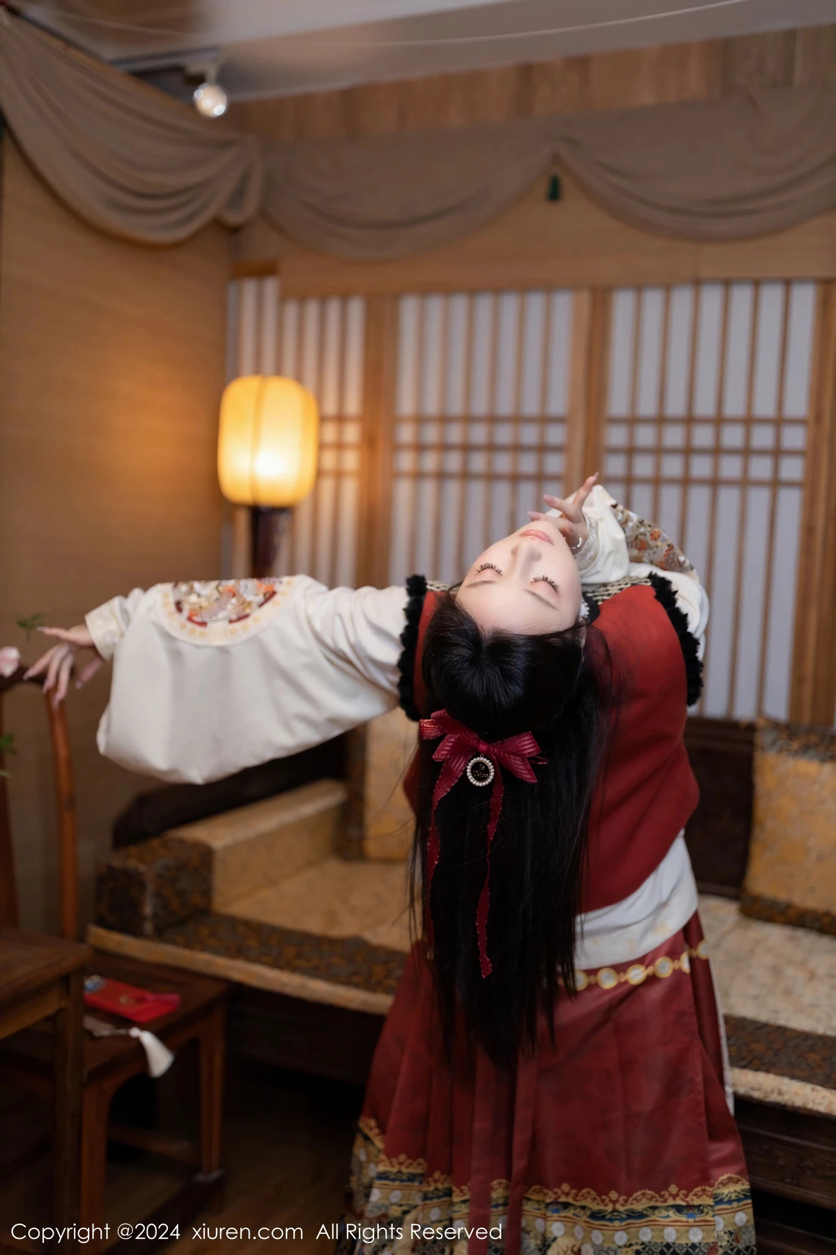 [XiuRen秀人网] 2024.02.08 No.8095 鱼子酱Fish 美腿妩媚 [80P] NO.7