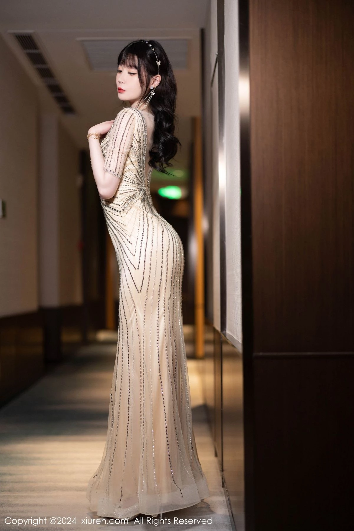 [XiuRen秀人网] 2024.01.24 No.8014 梦心玥 长裙美腿 [84P] NO.9